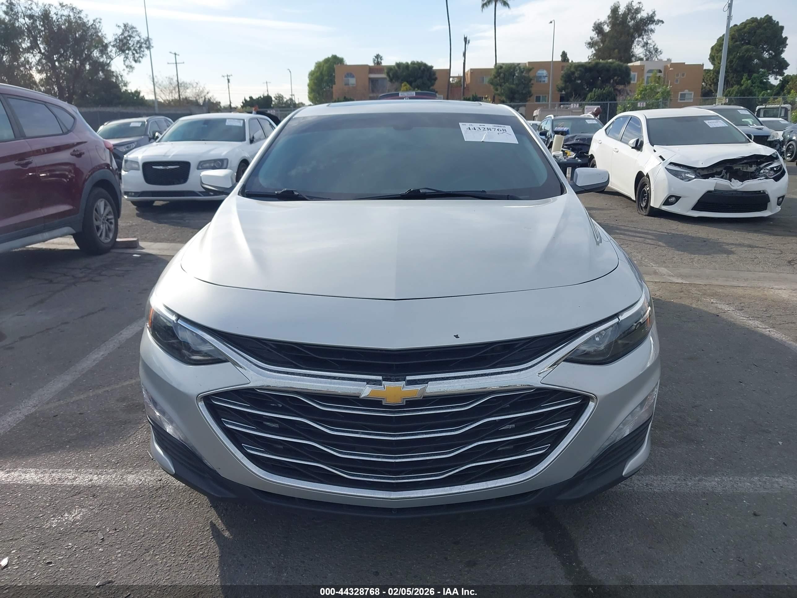 2019 Chevrolet Malibu Lt Silver vin: 1G1ZD5ST3KF104278
