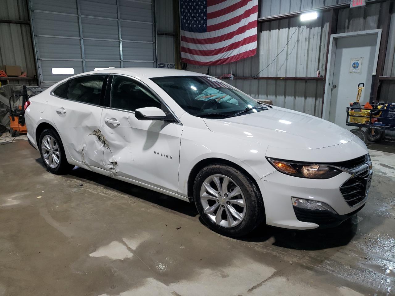 2020 Chevrolet Malibu Lt   White vin: 1G1ZD5ST3LF098256