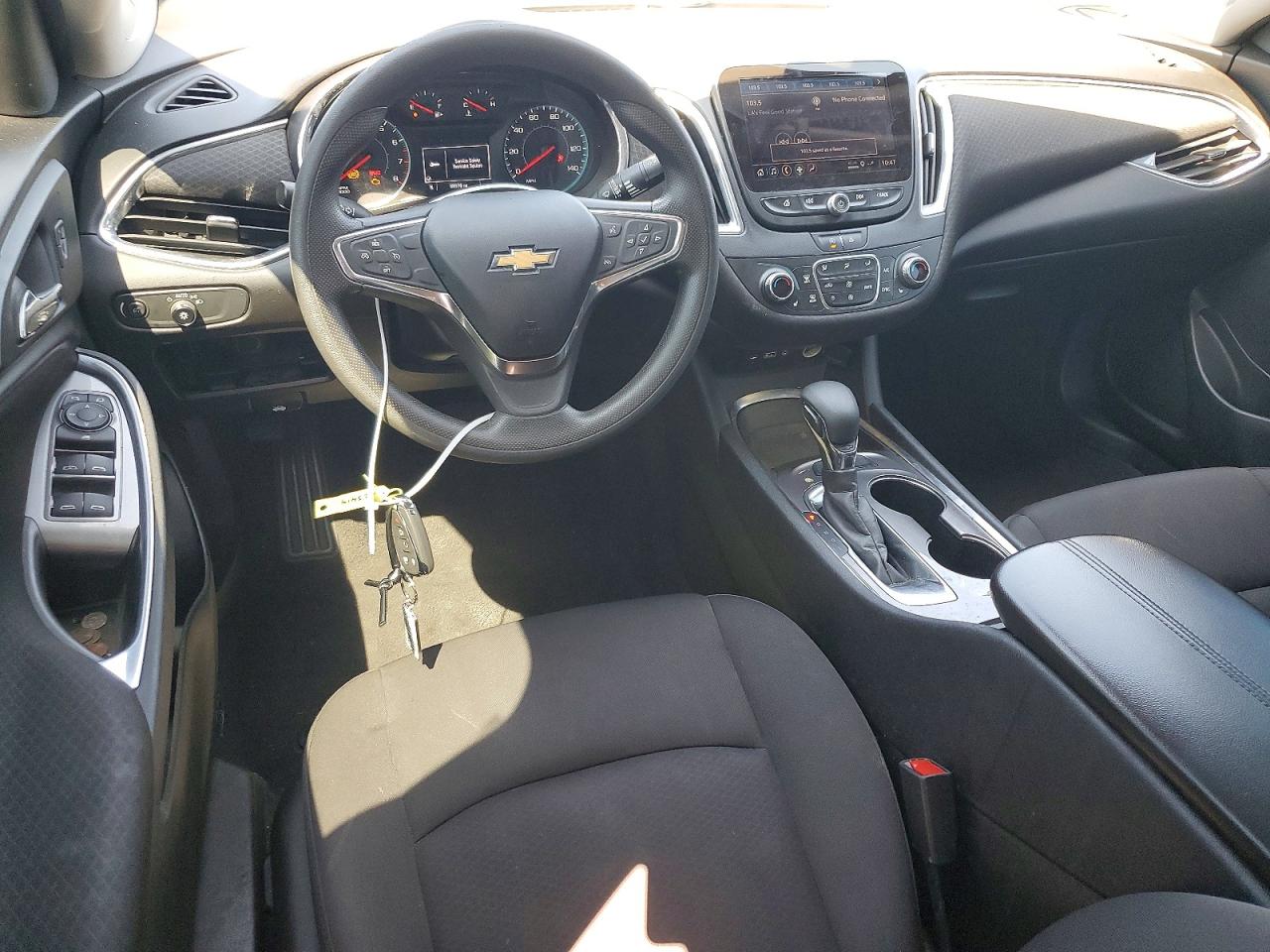 2021 Chevrolet Malibu Lt Серебряный vin: 1G1ZD5ST3MF023414