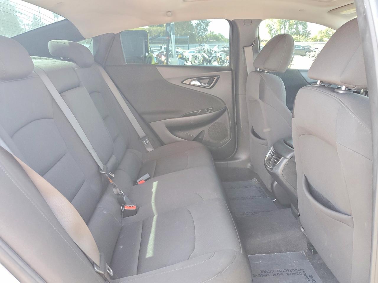 2021 Chevrolet Malibu Lt Серебряный vin: 1G1ZD5ST3MF023414