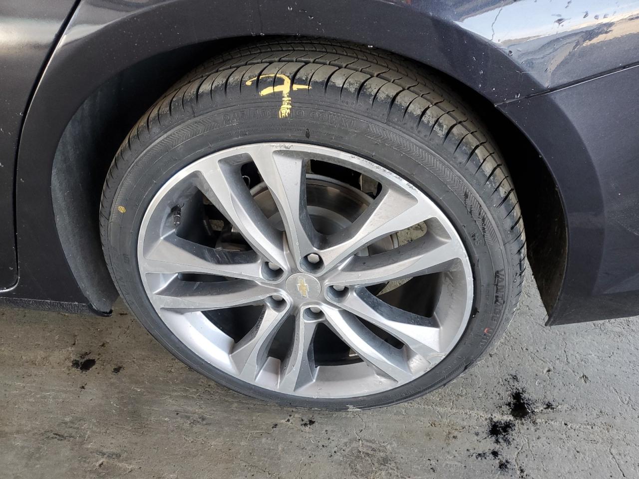 2023 Chevrolet Malibu Lt Gray vin: 1G1ZD5ST3PF201021 Damage: Left Rear Wheel, Curb Rash, > 12 Inches