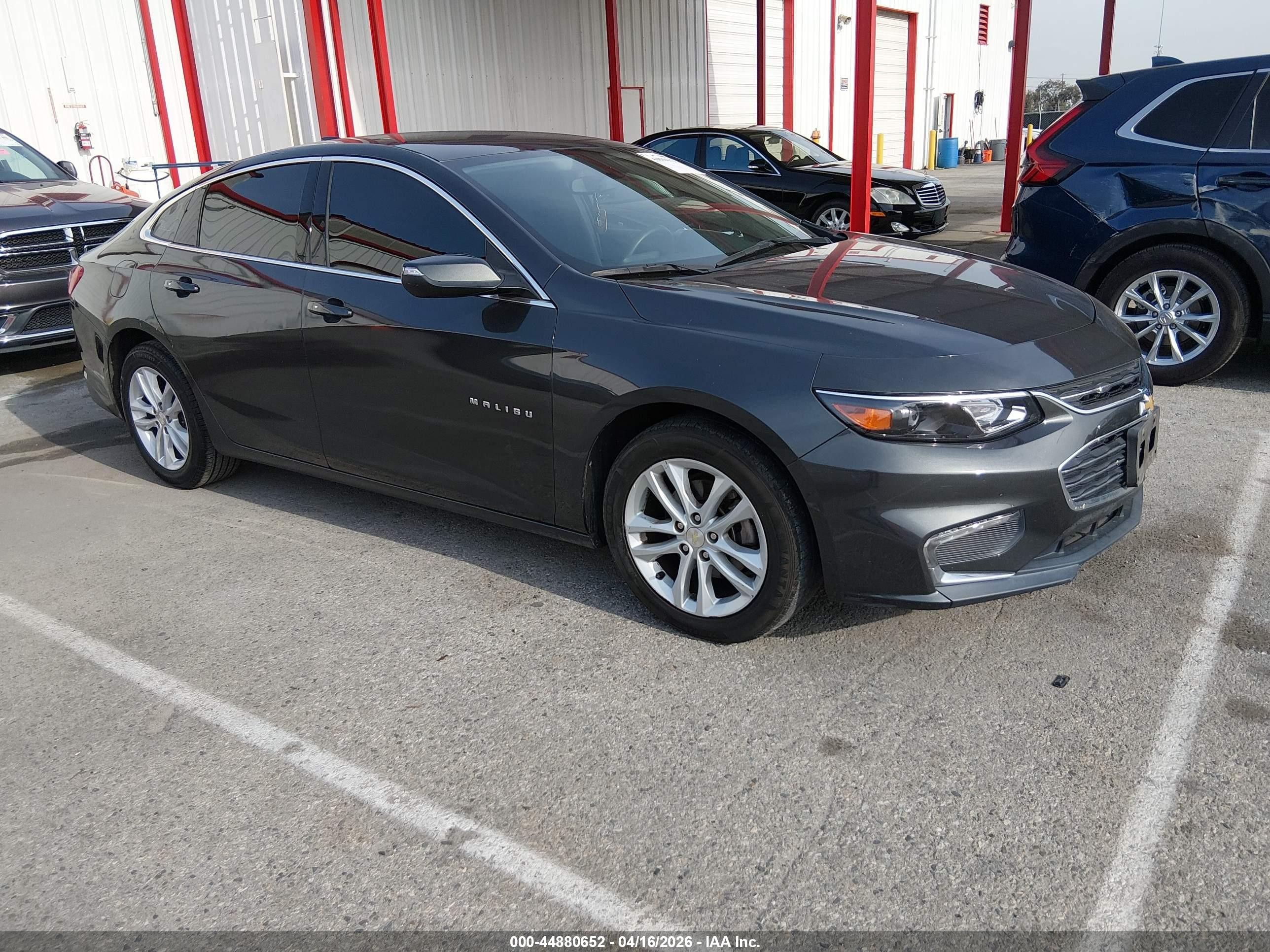 1G1ZD5ST4JF212598