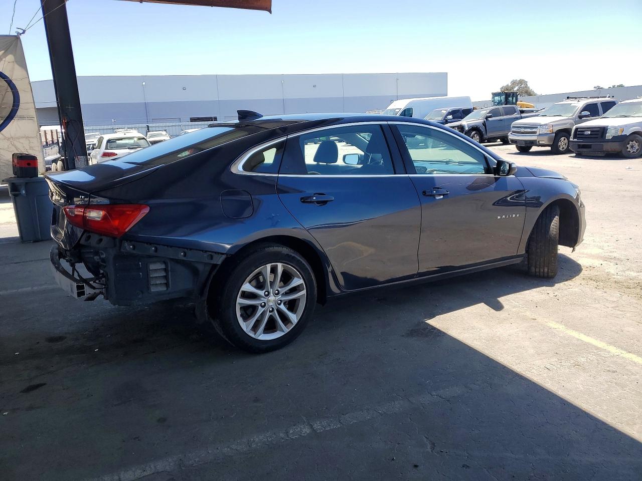 2018 Chevrolet Malibu Lt Синий vin: 1G1ZD5ST4JF235055