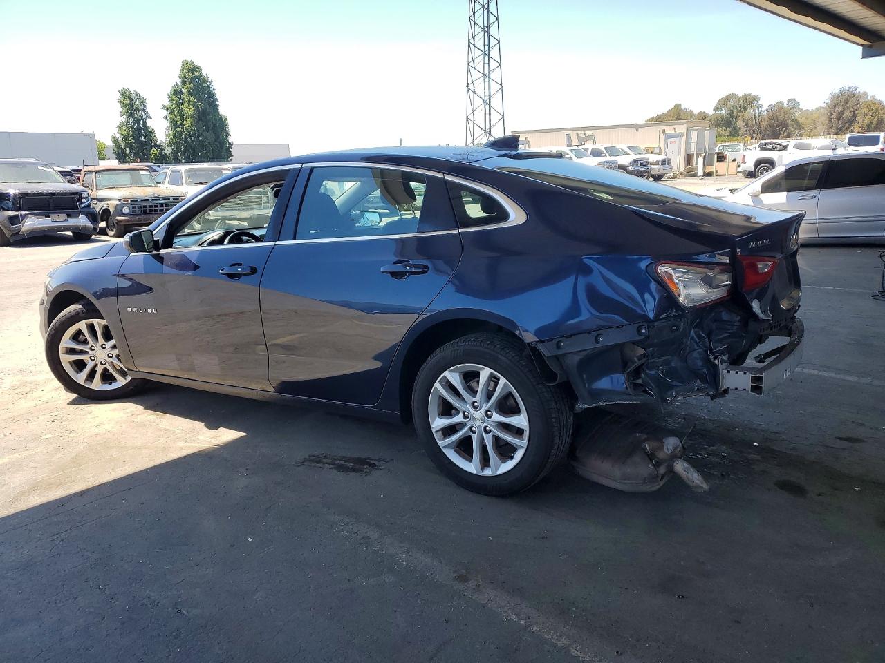 2018 Chevrolet Malibu Lt Синий vin: 1G1ZD5ST4JF235055