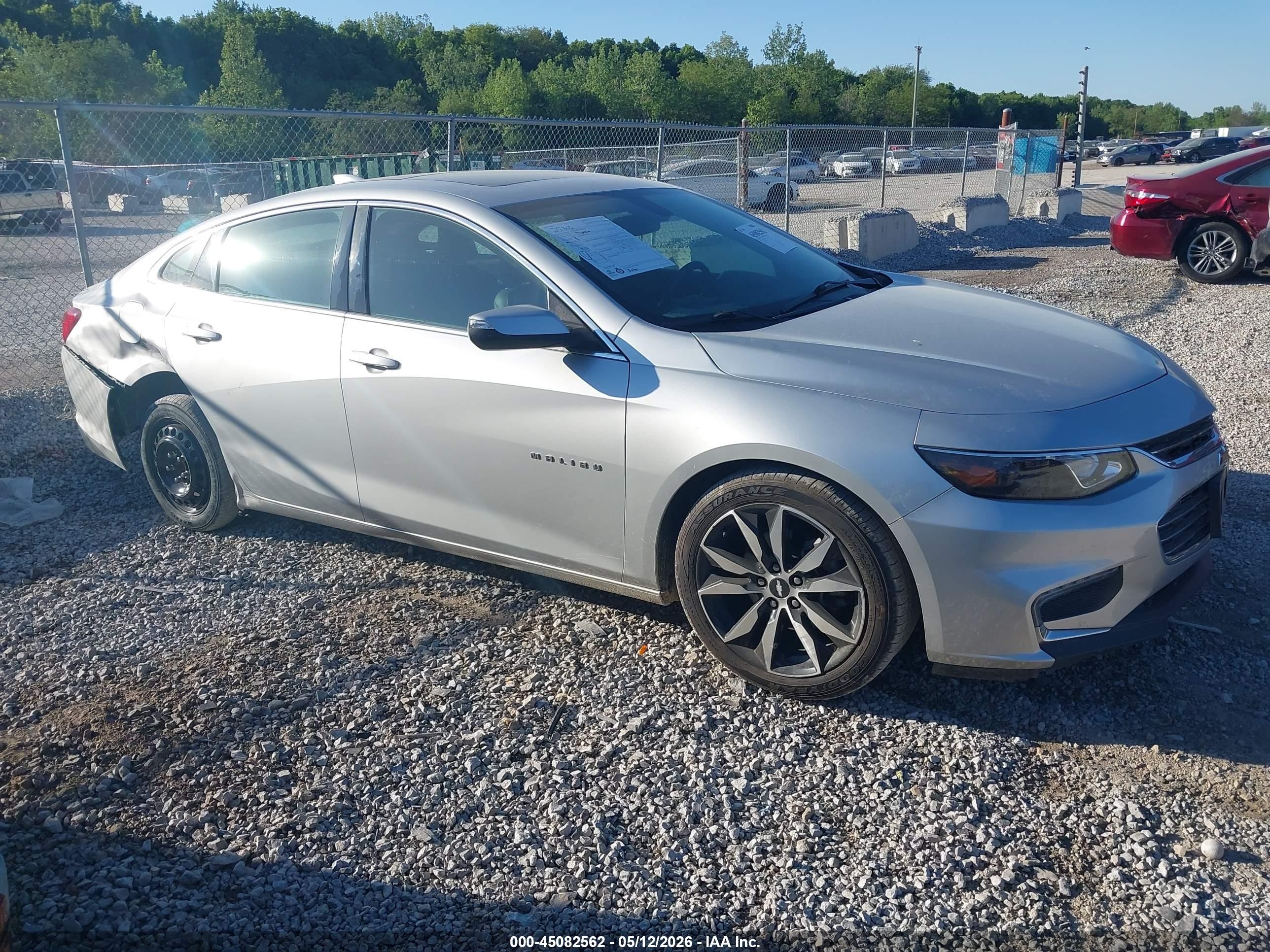 2018 Chevrolet Malibu Lt Silver vin: 1G1ZD5ST4JF267388