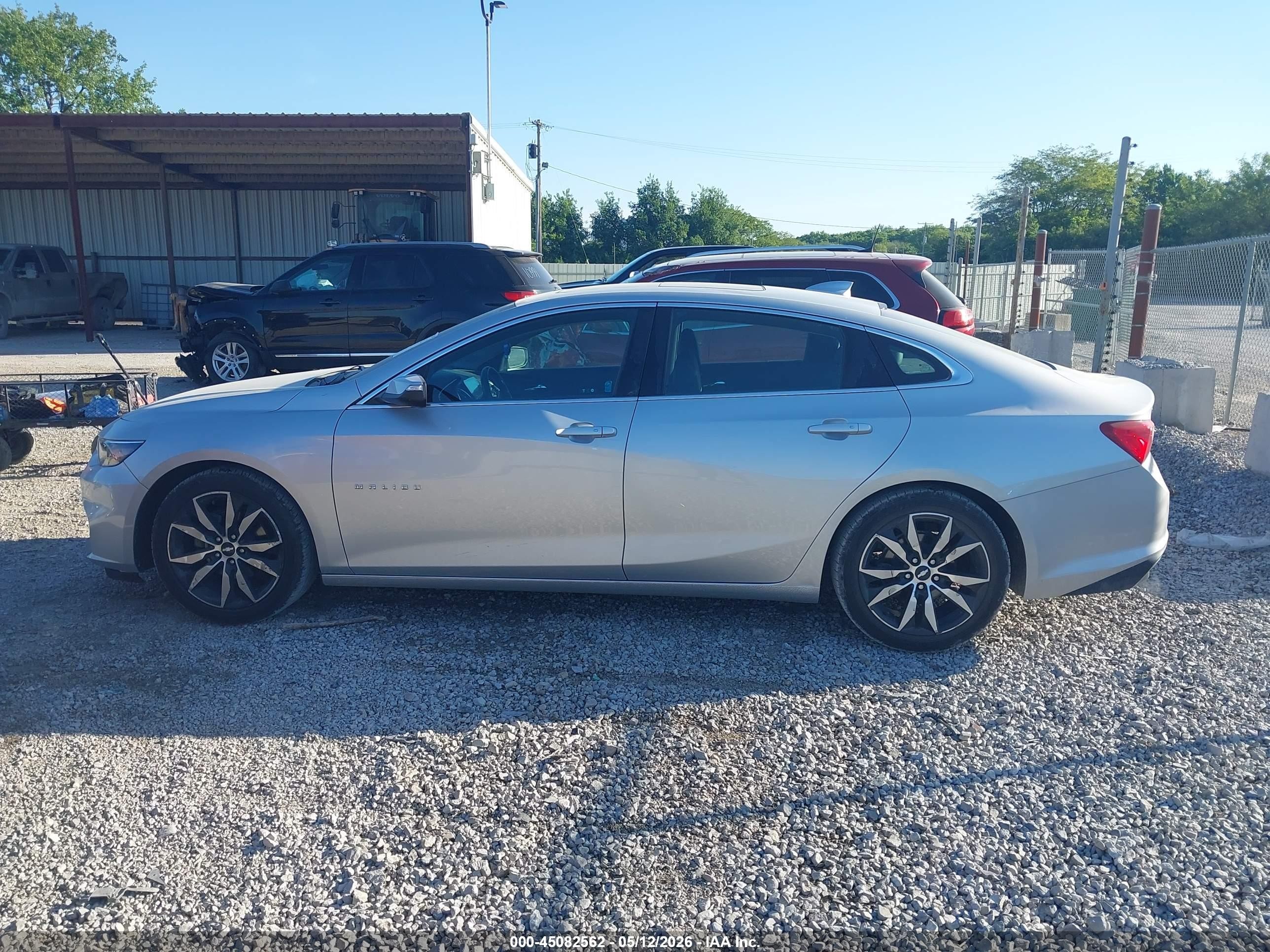 2018 Chevrolet Malibu Lt Silver vin: 1G1ZD5ST4JF267388