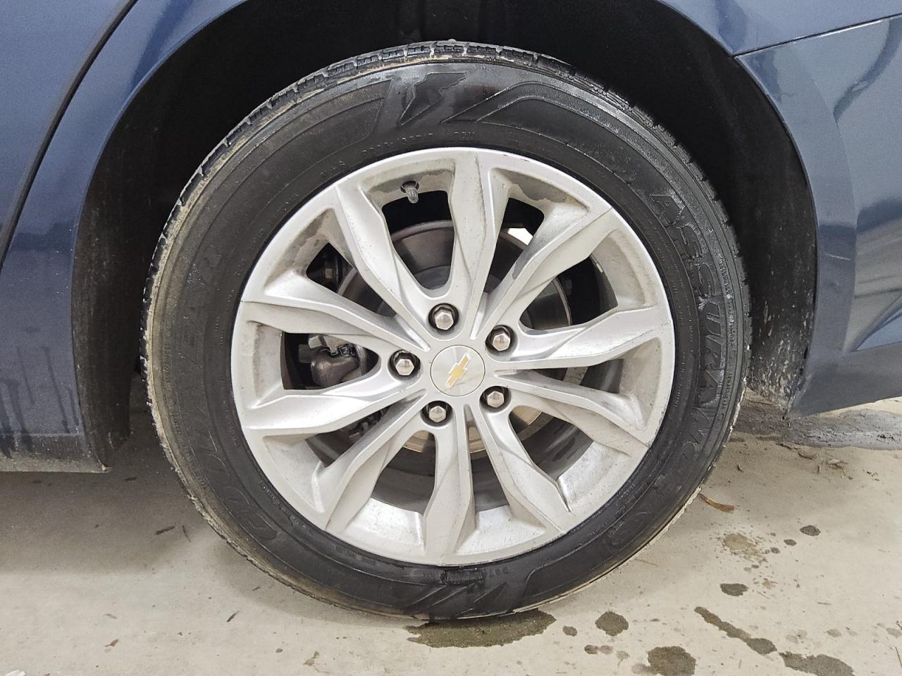 2022 Chevrolet Malibu Lt Blue vin: 1G1ZD5ST4NF174313 Damage: Left Rear Wheel, Curb Rash, 5 To 6 Inches