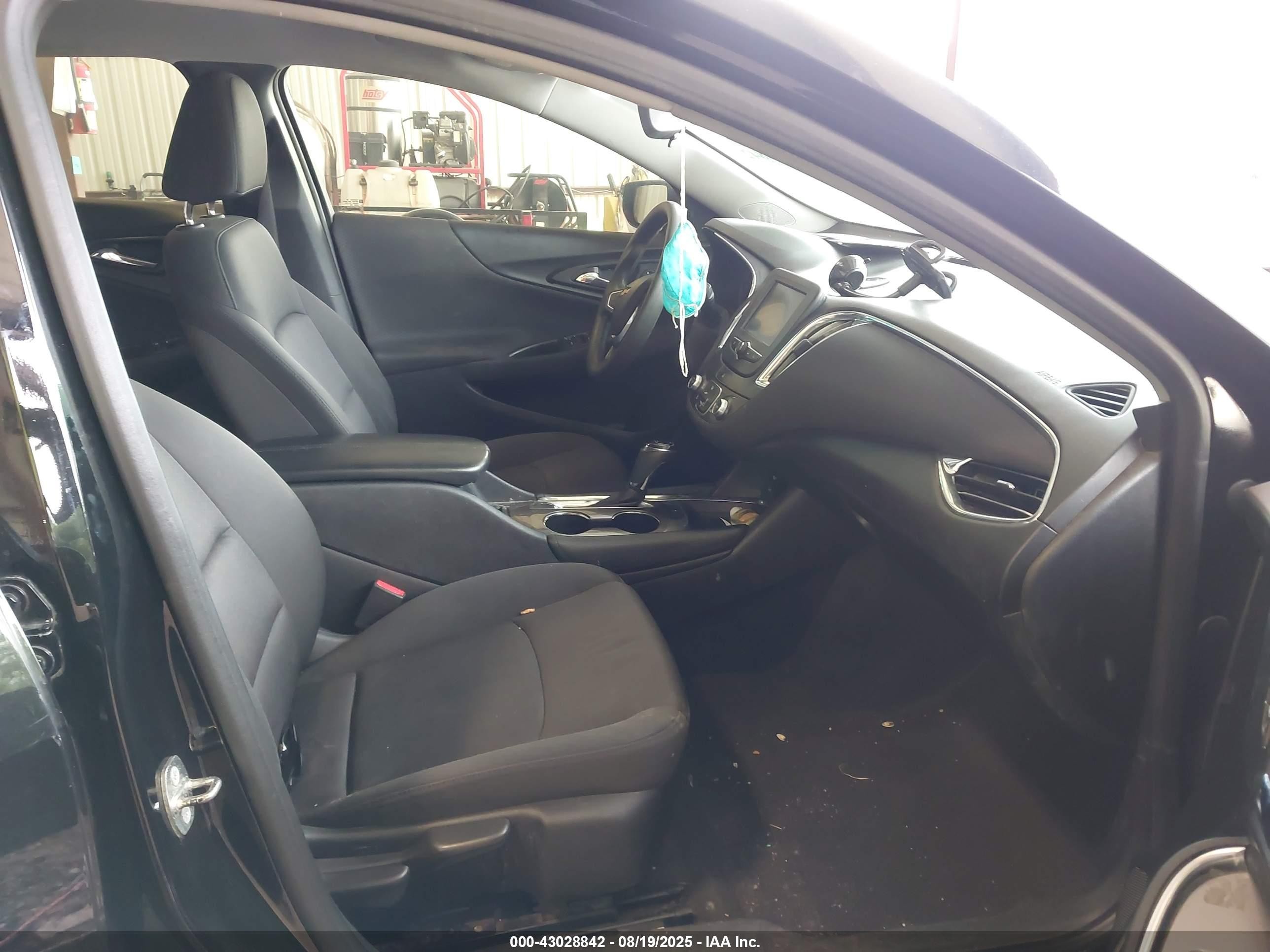 2018 Chevrolet Malibu Lt Черный vin: 1G1ZD5ST5JF142643