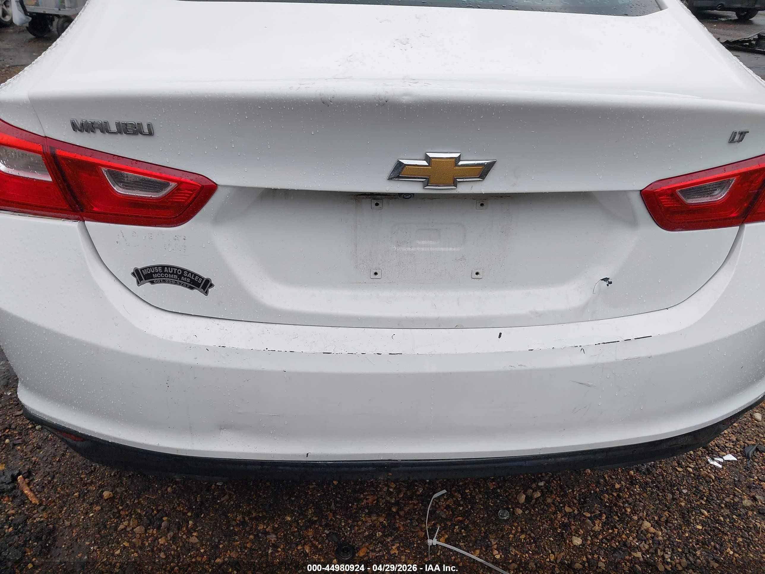 2018 Chevrolet Malibu Lt White vin: 1G1ZD5ST5JF158566