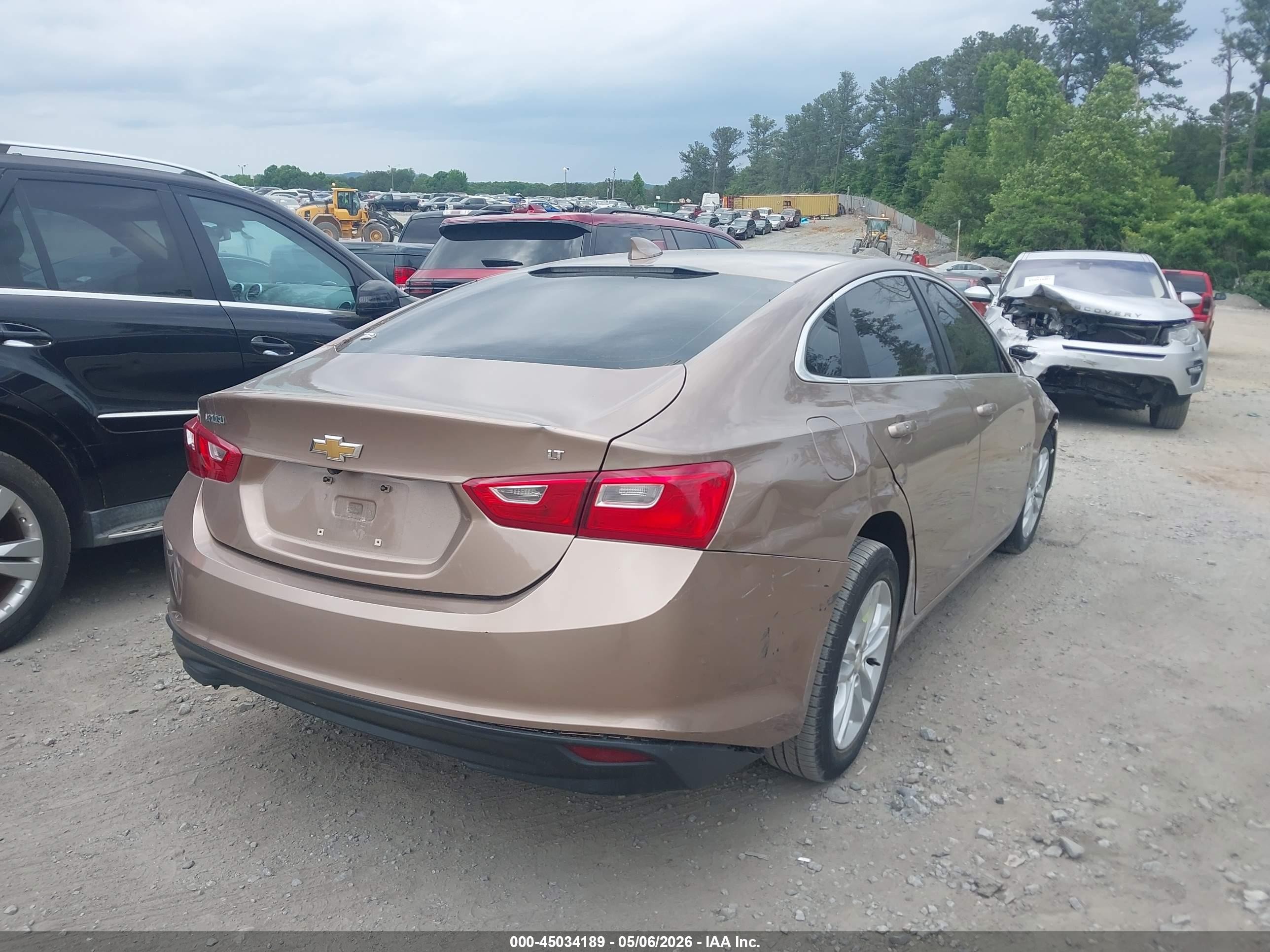 2018 Chevrolet Malibu Lt Бежевый vin: 1G1ZD5ST5JF240457