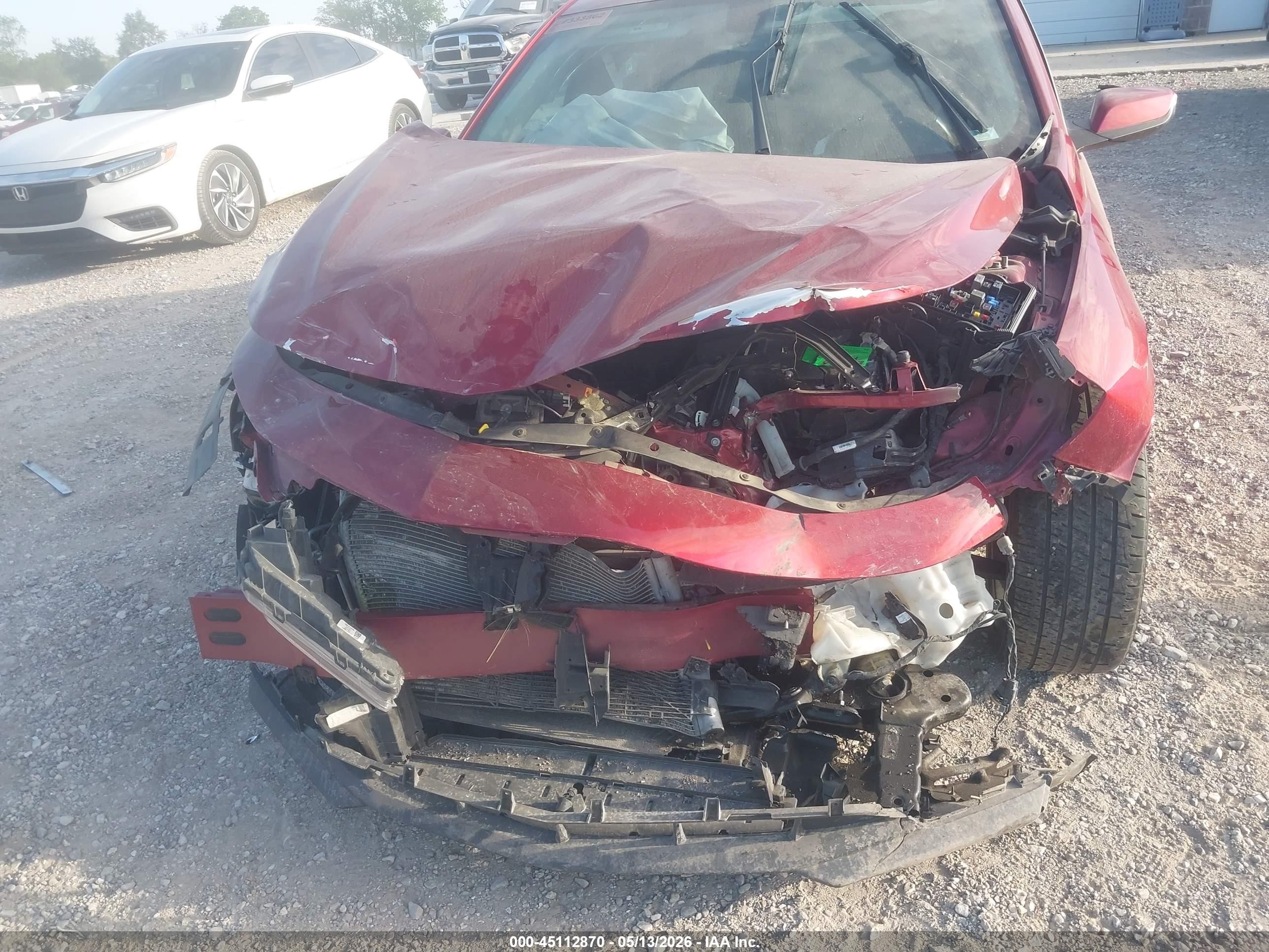 2018 Chevrolet Malibu Lt Красный vin: 1G1ZD5ST5JF286600