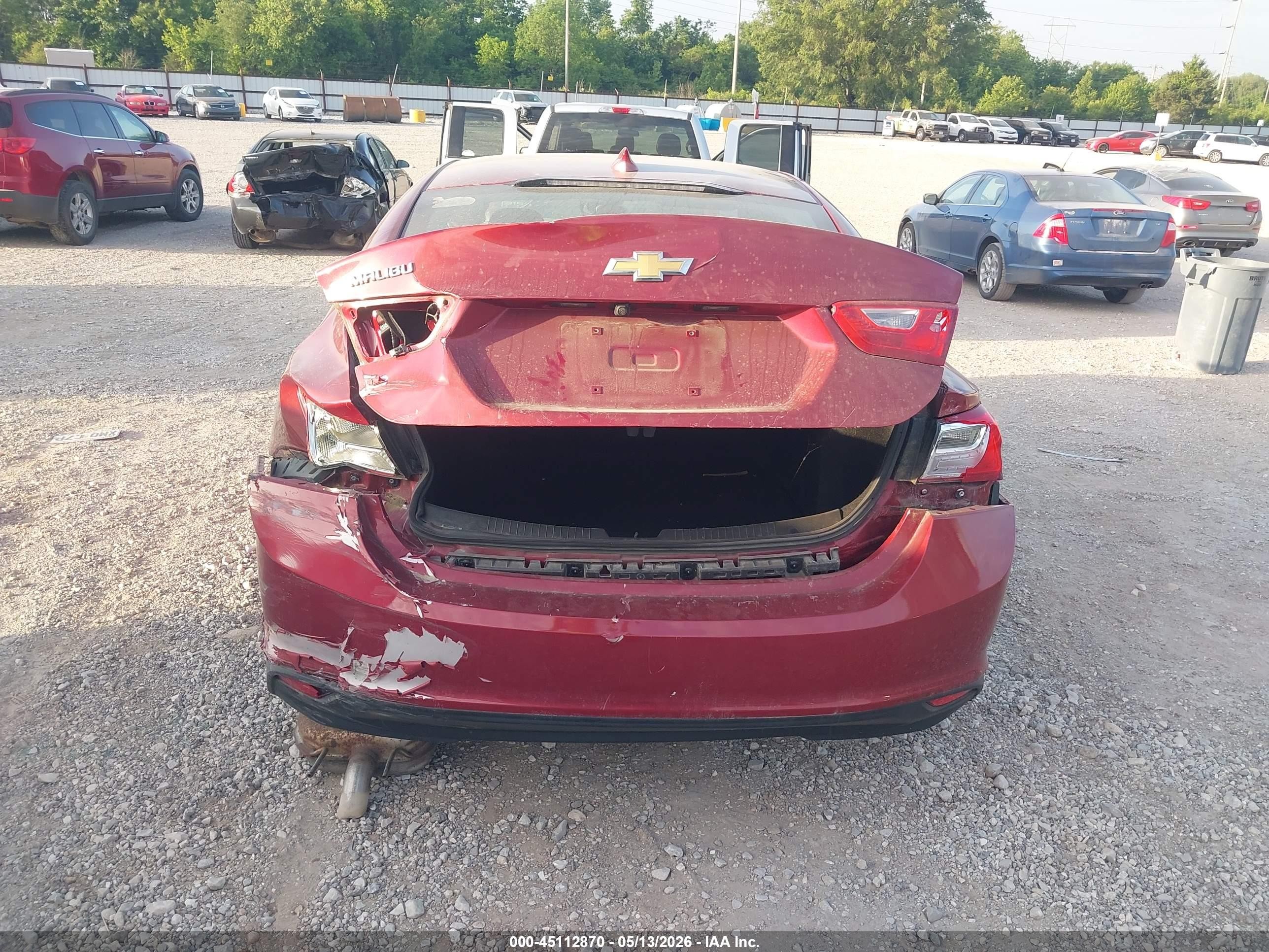 2018 Chevrolet Malibu Lt Красный vin: 1G1ZD5ST5JF286600