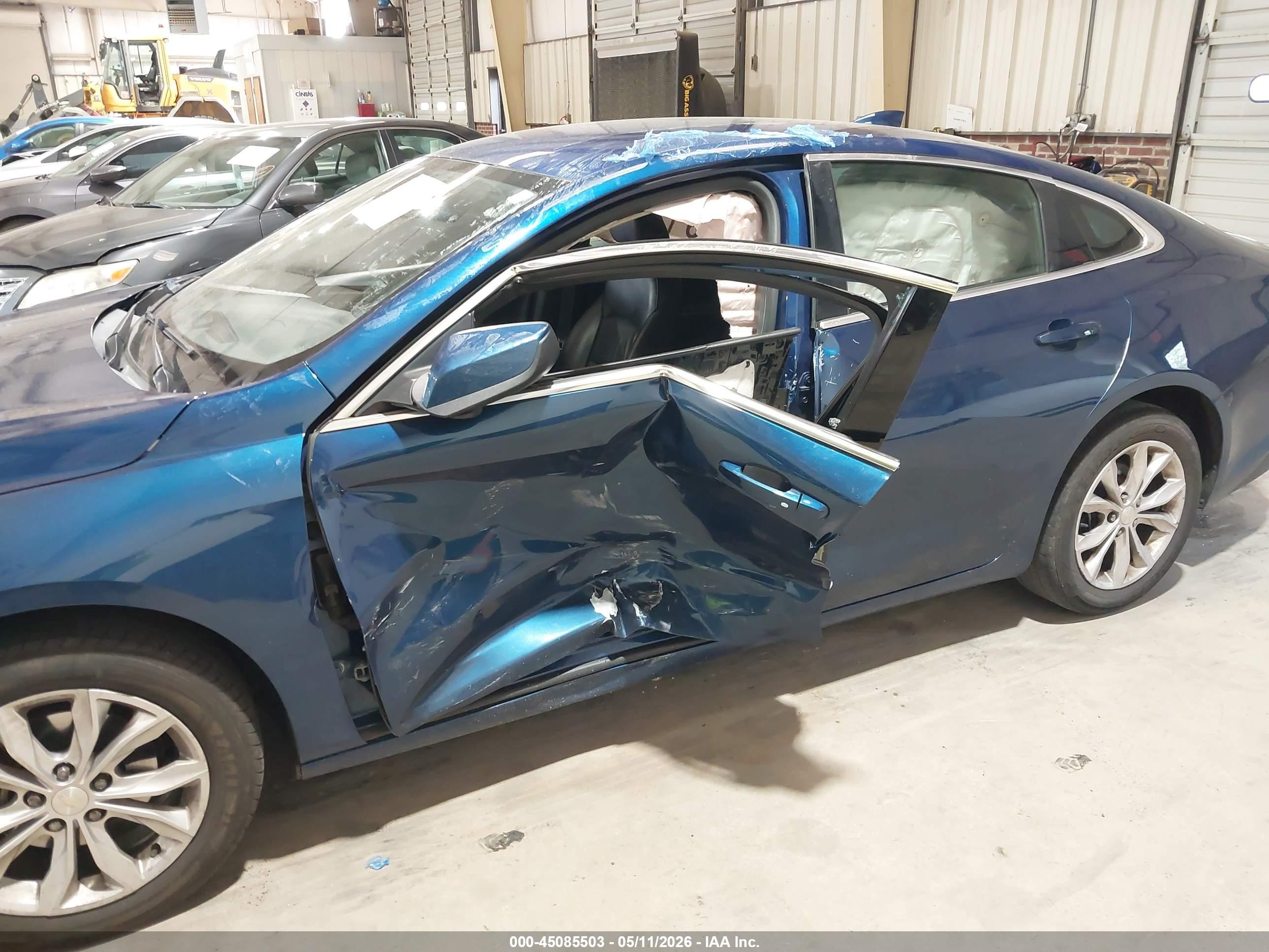 2019 Chevrolet Malibu Lt Blue vin: 1G1ZD5ST5KF123673