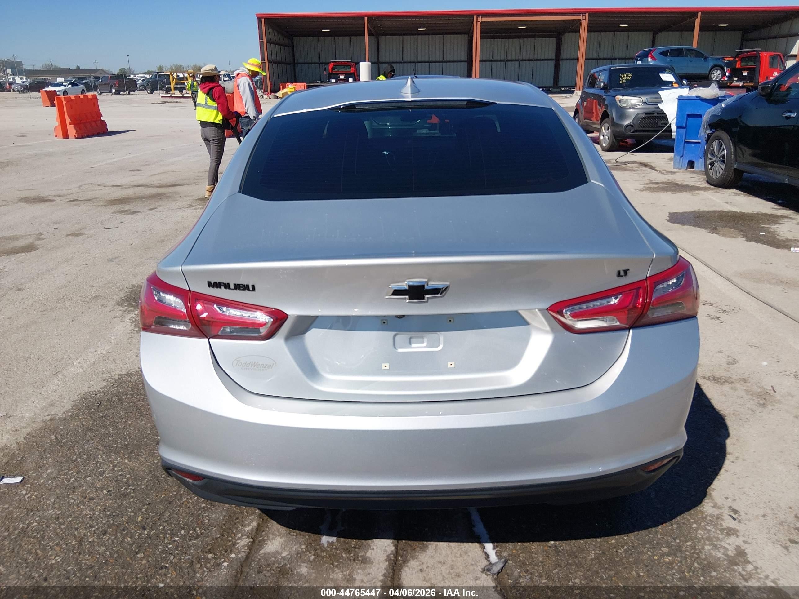 2019 Chevrolet Malibu Lt Silver vin: 1G1ZD5ST5KF149254