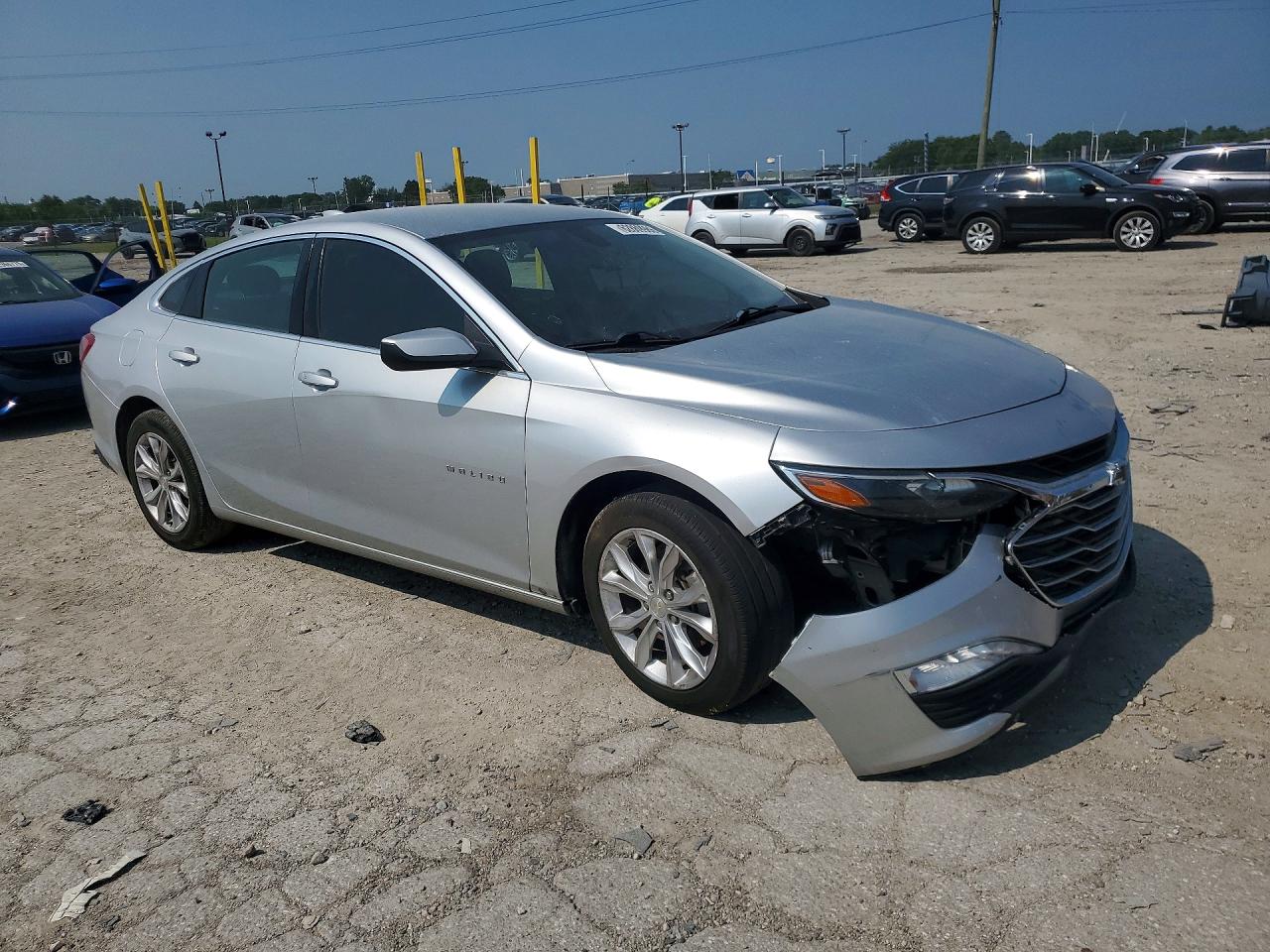 2020 Chevrolet Malibu Lt Серебряный vin: 1G1ZD5ST5LF040603