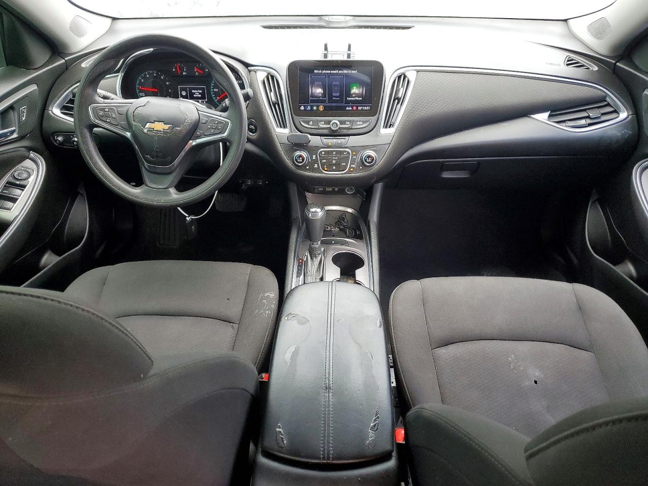 2020 Chevrolet Malibu Lt Серебряный vin: 1G1ZD5ST5LF040603