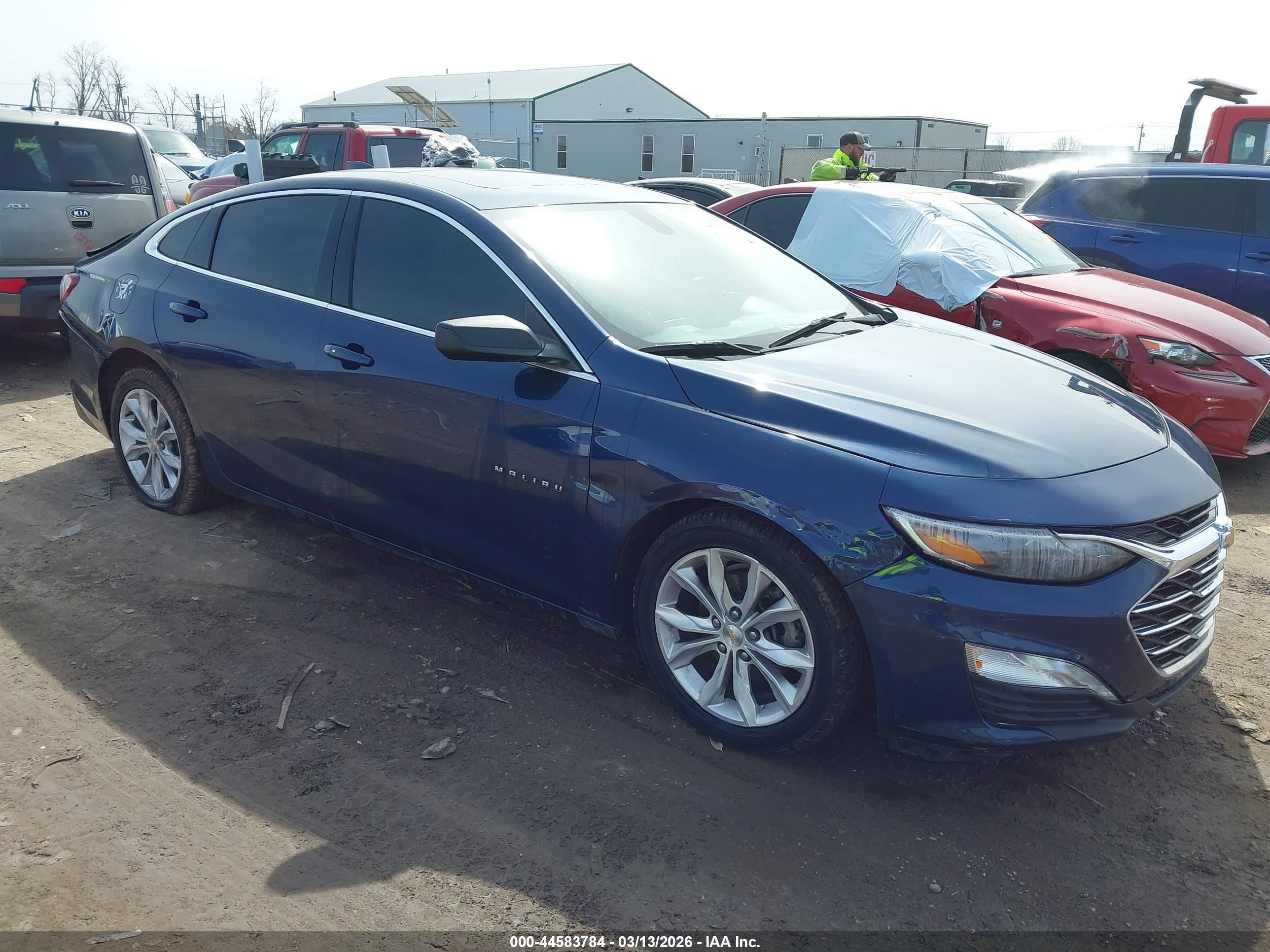 1G1ZD5ST5NF156581