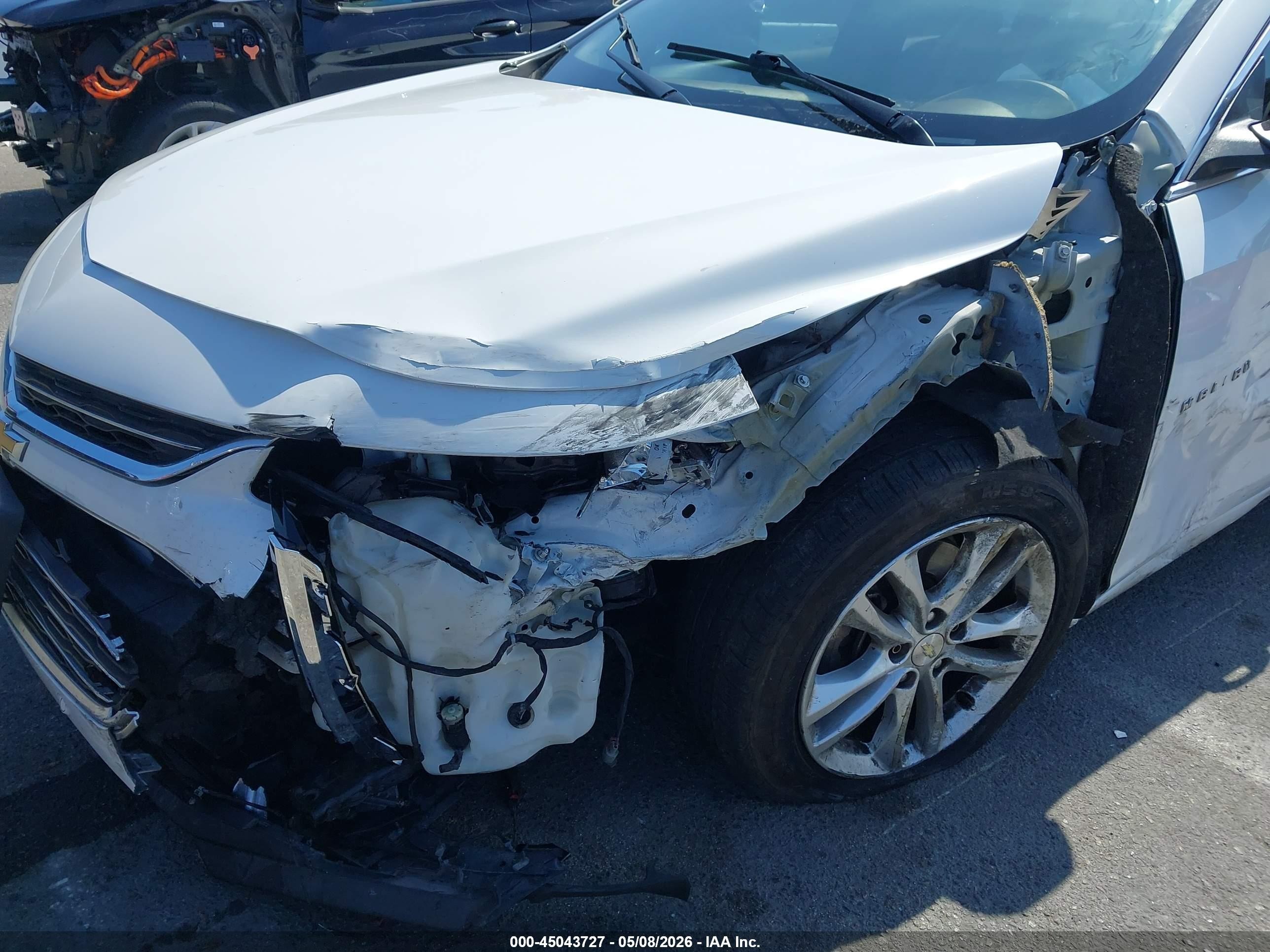 2018 Chevrolet Malibu Lt White vin: 1G1ZD5ST6JF197912