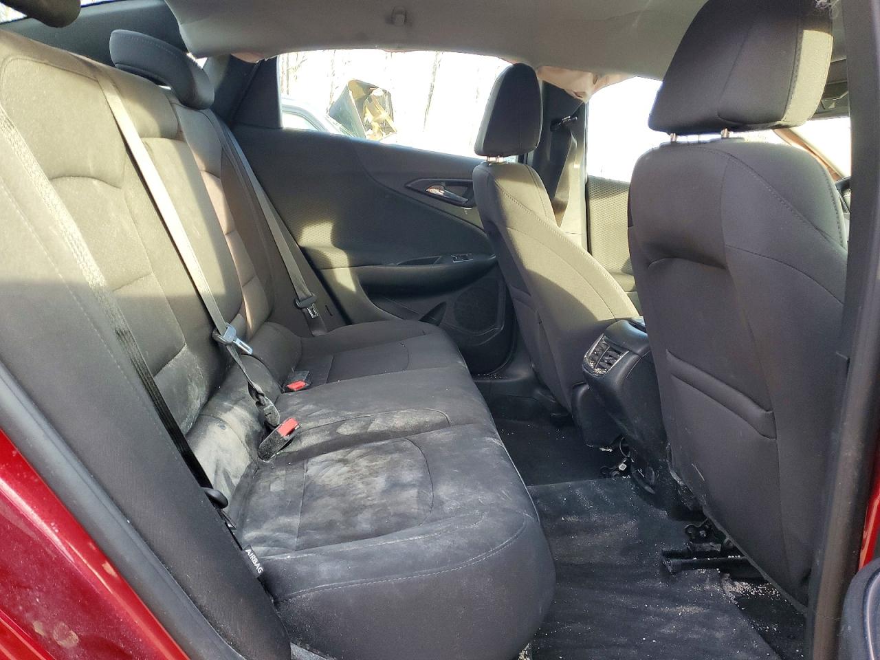 2018 Chevrolet Malibu Lt Красный vin: 1G1ZD5ST6JF258109