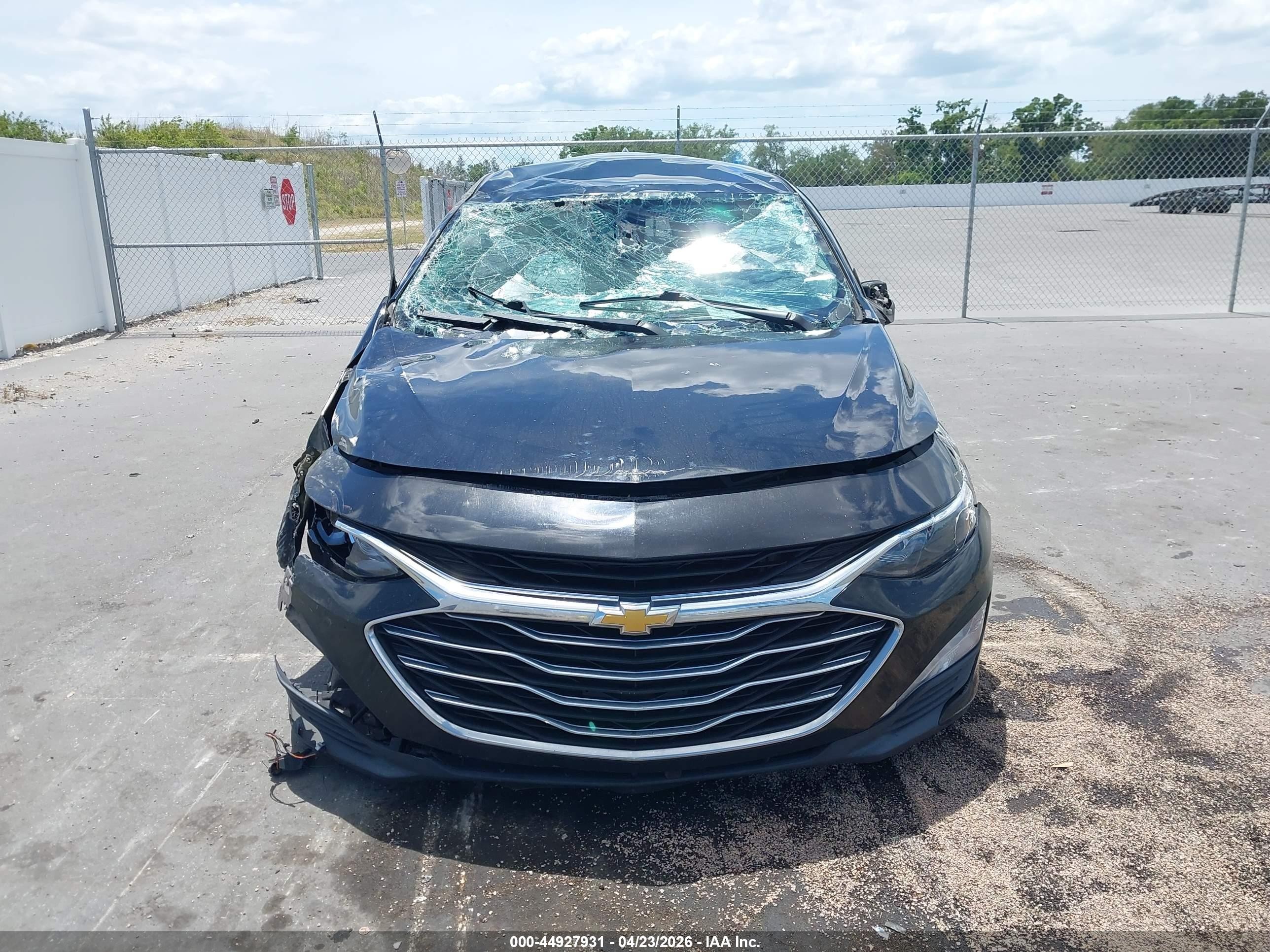 2020 Chevrolet Malibu Fwd Lt Черный vin: 1G1ZD5ST6LF093620