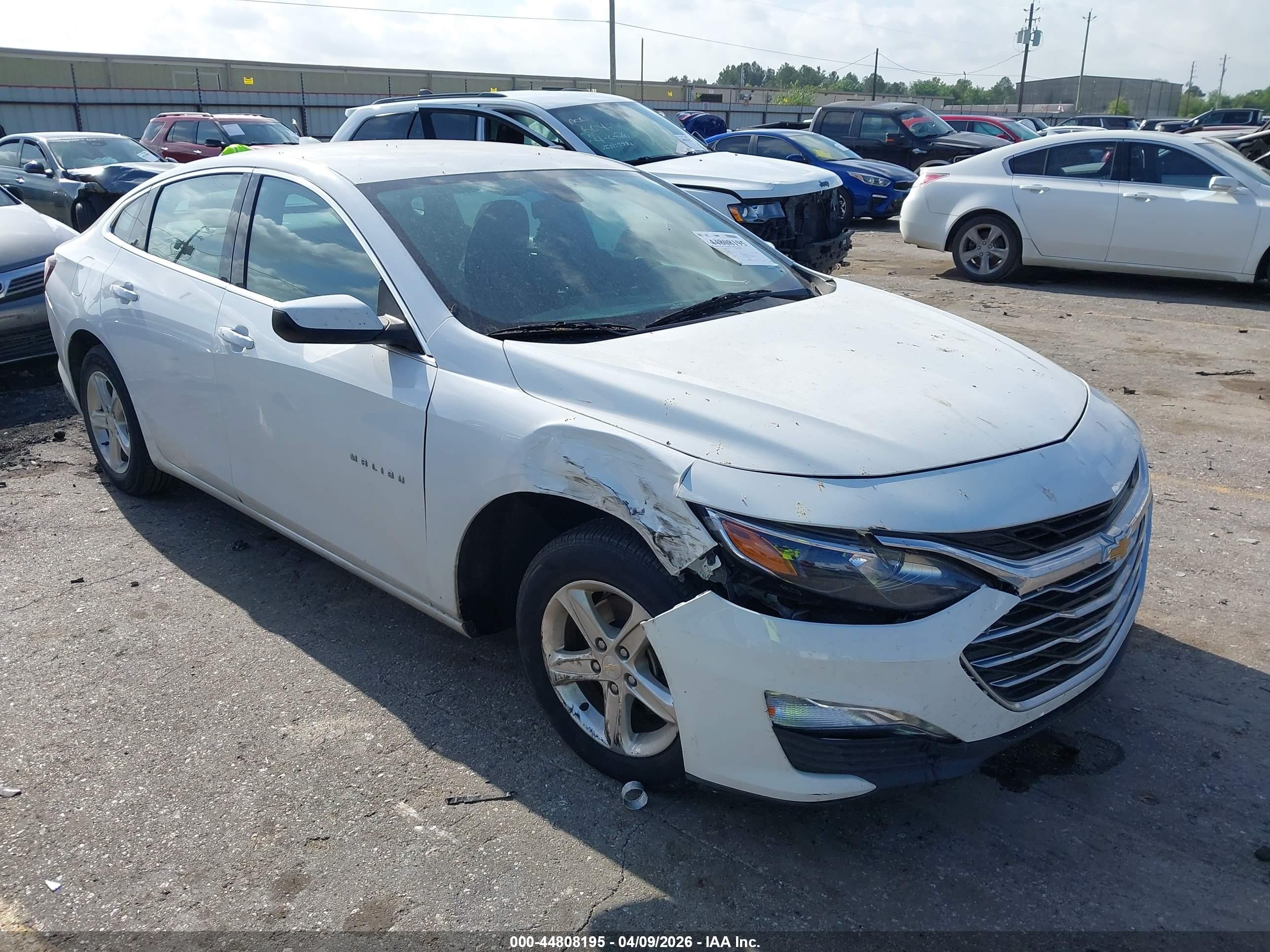 1G1ZD5ST6NF179089