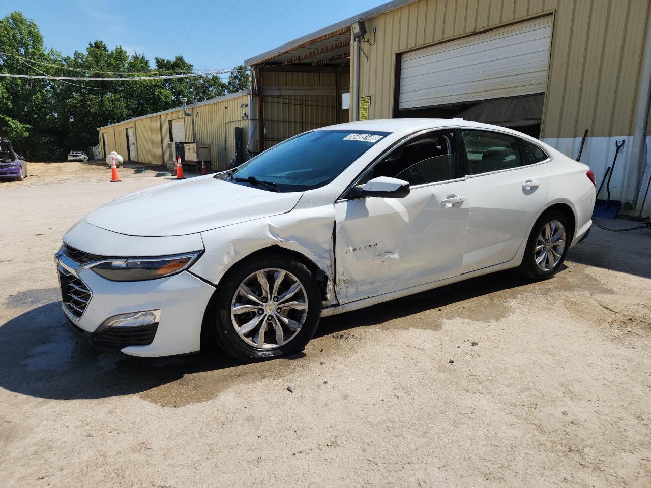 2022 Chevrolet Malibu Lt White vin: 1G1ZD5ST6NF181473 Damage: Left Front Fender, Severe Damage, Replacement Required