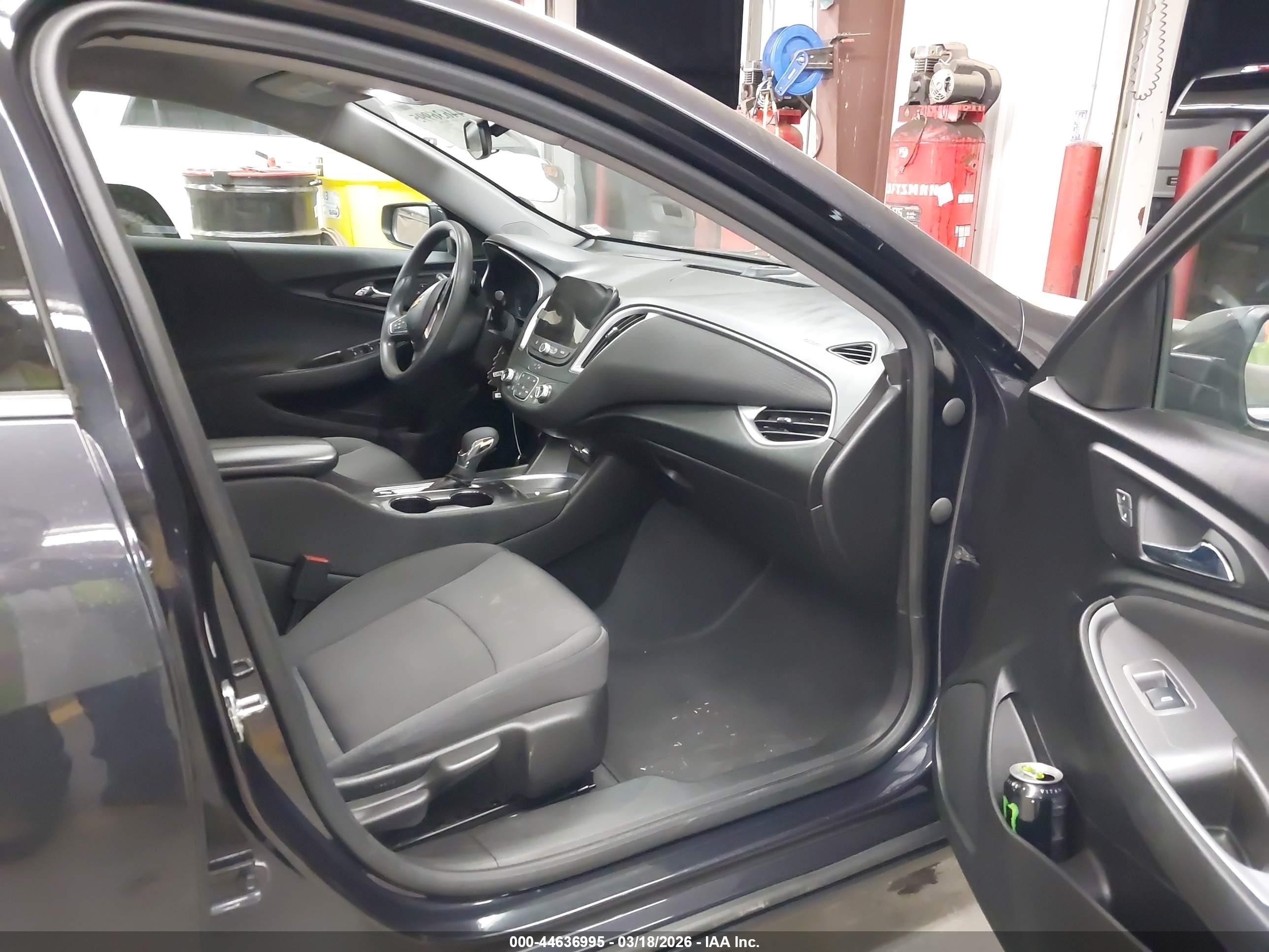 2023 Chevrolet Malibu Fwd 1lt Черный vin: 1G1ZD5ST6PF223448