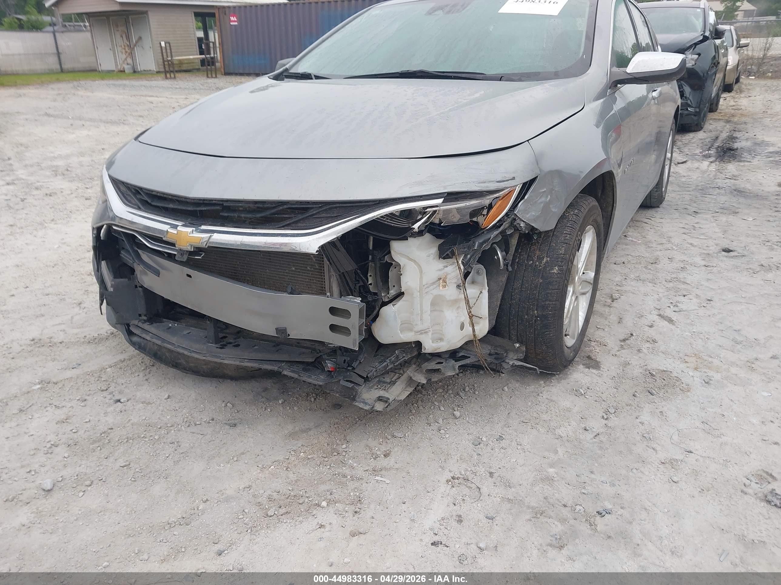 2024 Chevrolet Malibu Fwd 1lt Серебряный vin: 1G1ZD5ST6RF119318