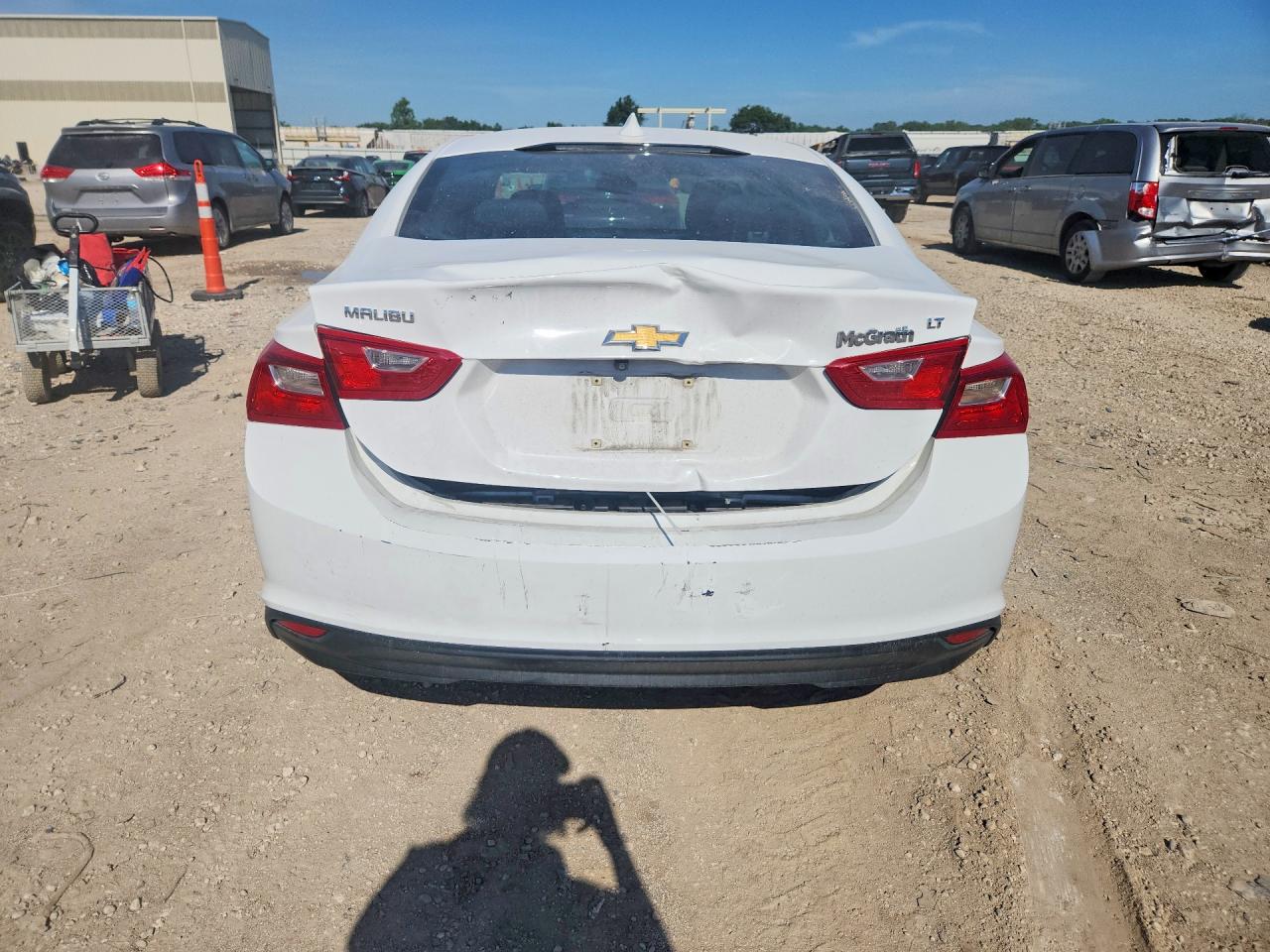 2018 Chevrolet Malibu Lt White vin: 1G1ZD5ST7JF288283