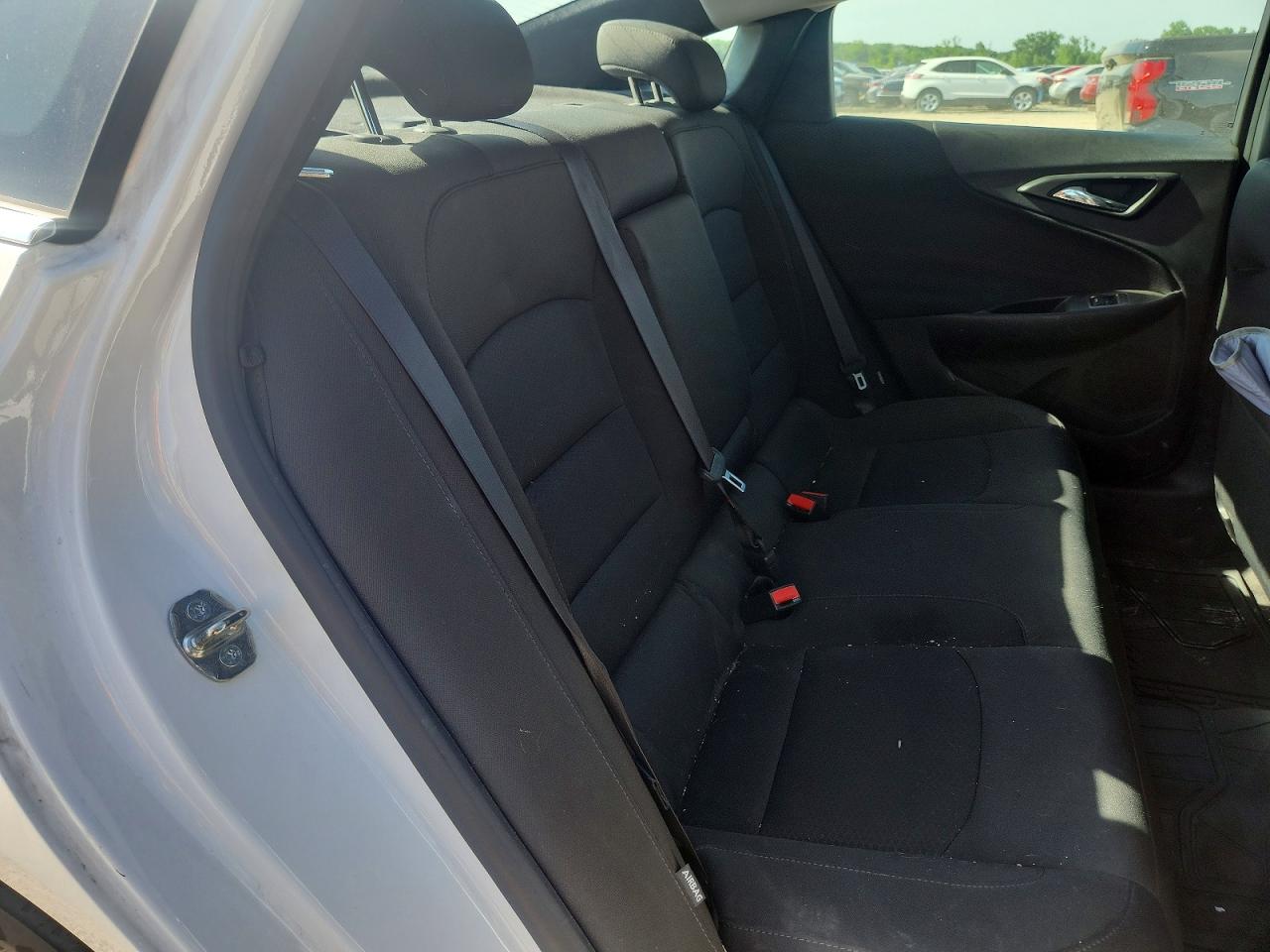 2018 Chevrolet Malibu Lt White vin: 1G1ZD5ST7JF288283