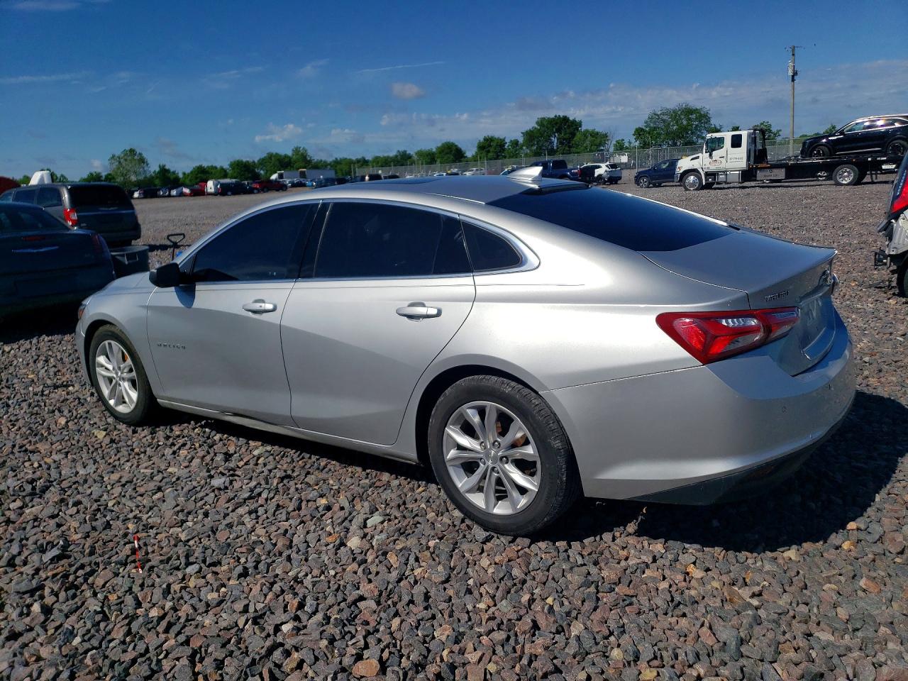 2019 Chevrolet Malibu Lt Серебряный vin: 1G1ZD5ST7KF132326