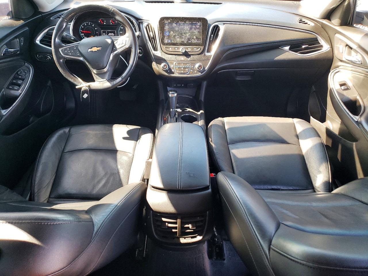 2019 Chevrolet Malibu Lt Серебряный vin: 1G1ZD5ST7KF132326