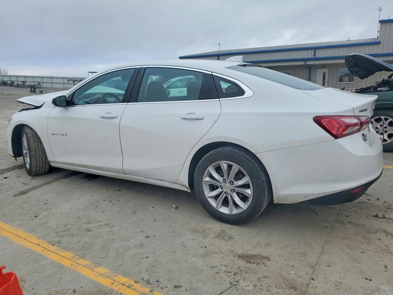 2020 Chevrolet Malibu Lt Белый vin: 1G1ZD5ST7LF071867