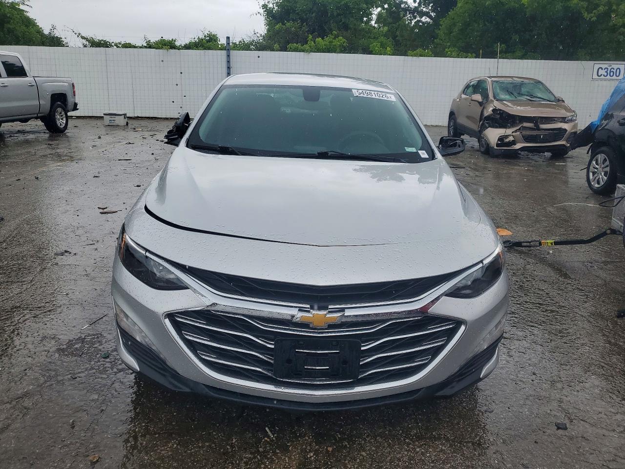 2021 Chevrolet Malibu Lt Серебряный vin: 1G1ZD5ST7MF019835