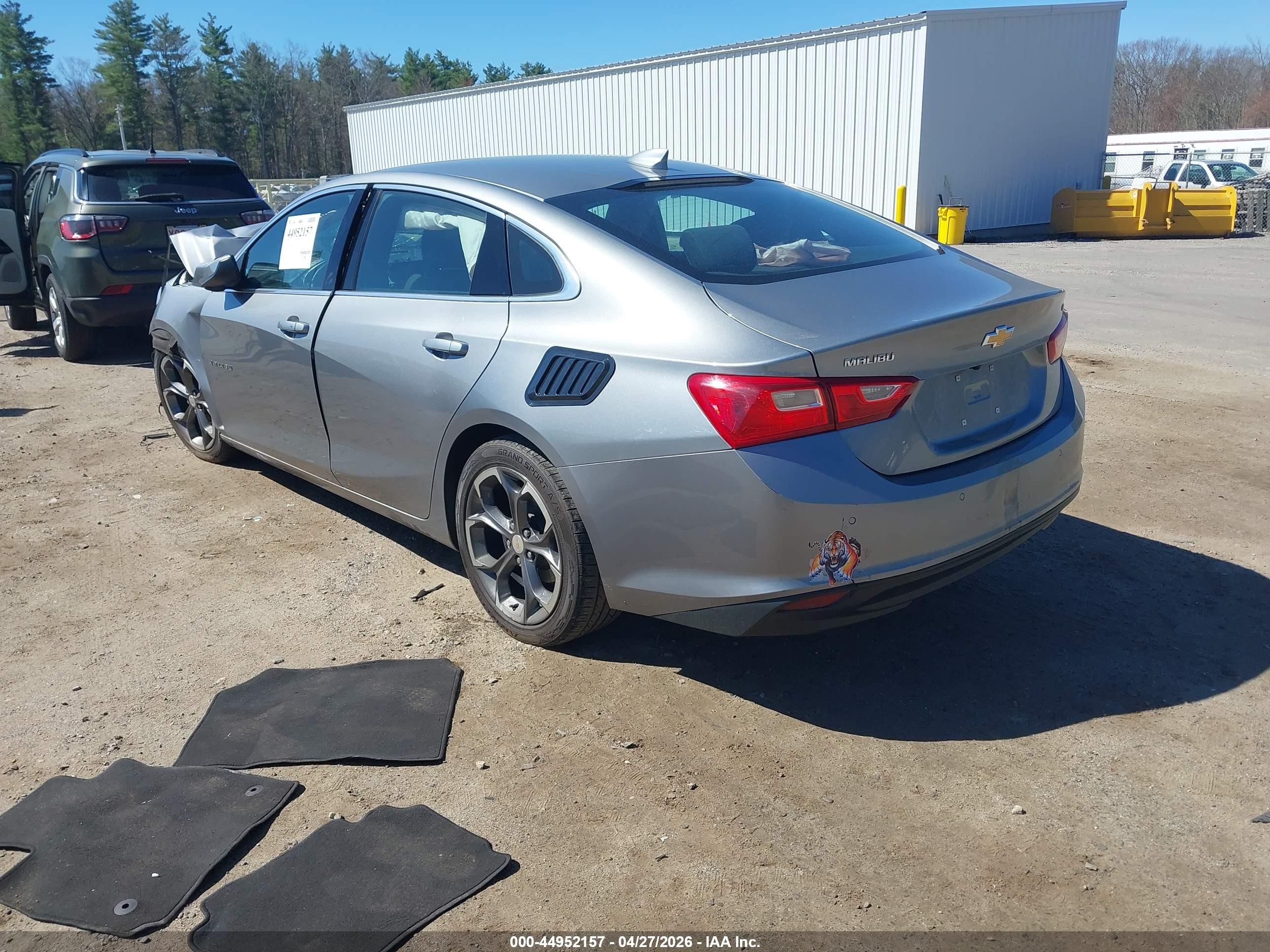 2024 Chevrolet Malibu Fwd 1lt Серебряный vin: 1G1ZD5ST7RF125080