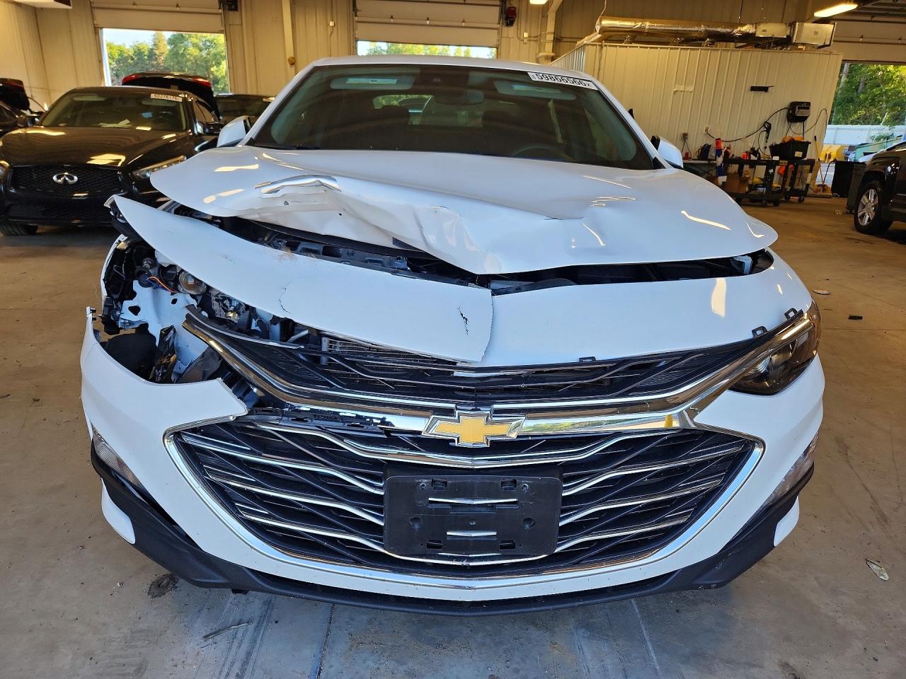 2024 Chevrolet Malibu Lt White vin: 1G1ZD5ST7RF170259
