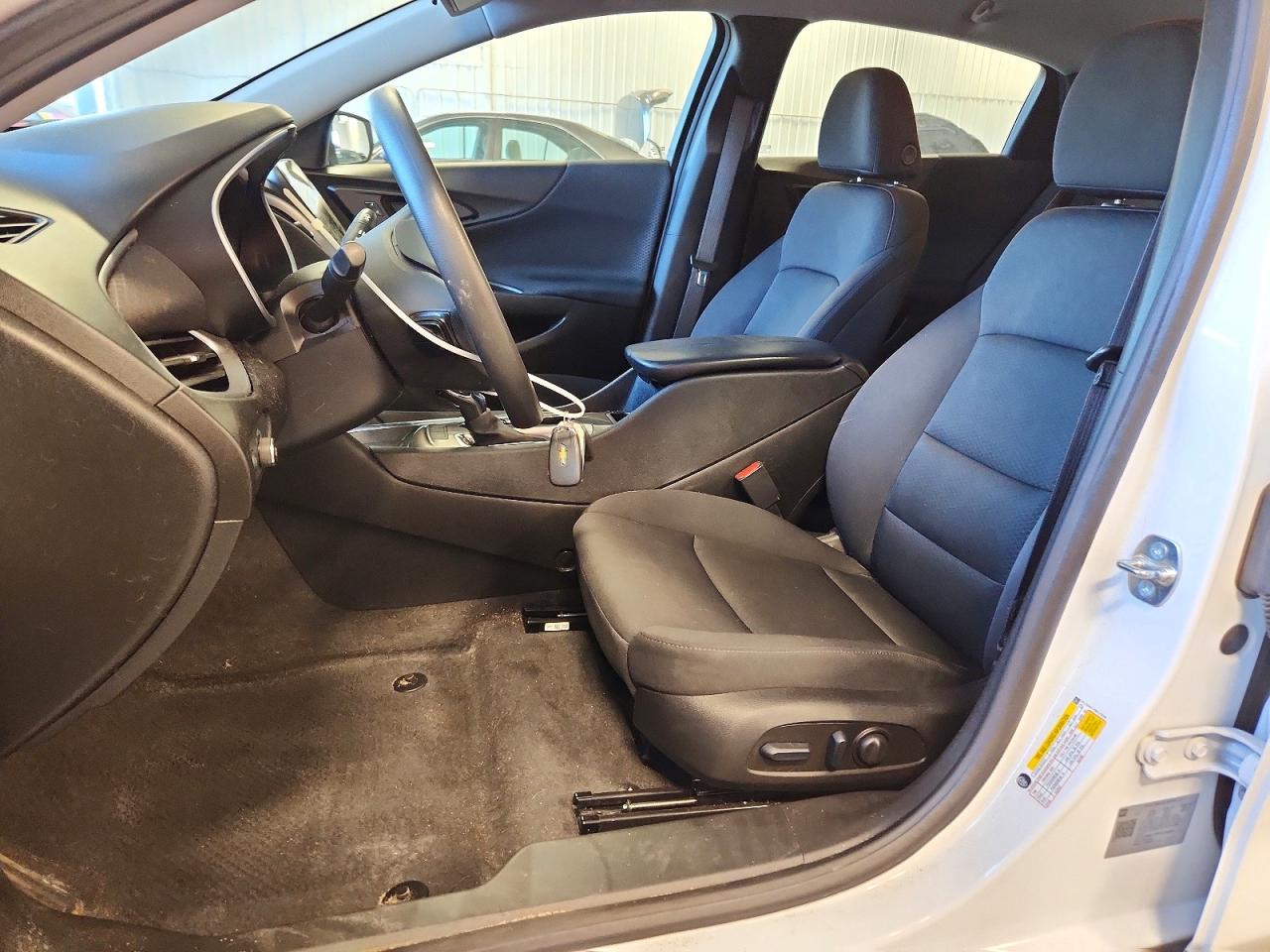 2024 Chevrolet Malibu Lt White vin: 1G1ZD5ST7RF170259