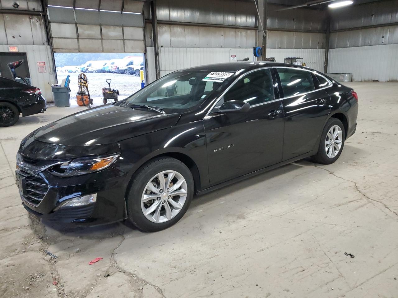 1G1ZD5ST7SF131077