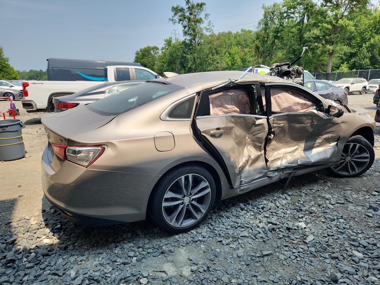 2025 Chevrolet Malibu Lt Бежевый vin: 1G1ZD5ST7SF153743 Damage: Right Qtr Panel, Dent(S) W/ Paint Dmg, > 12 Inches