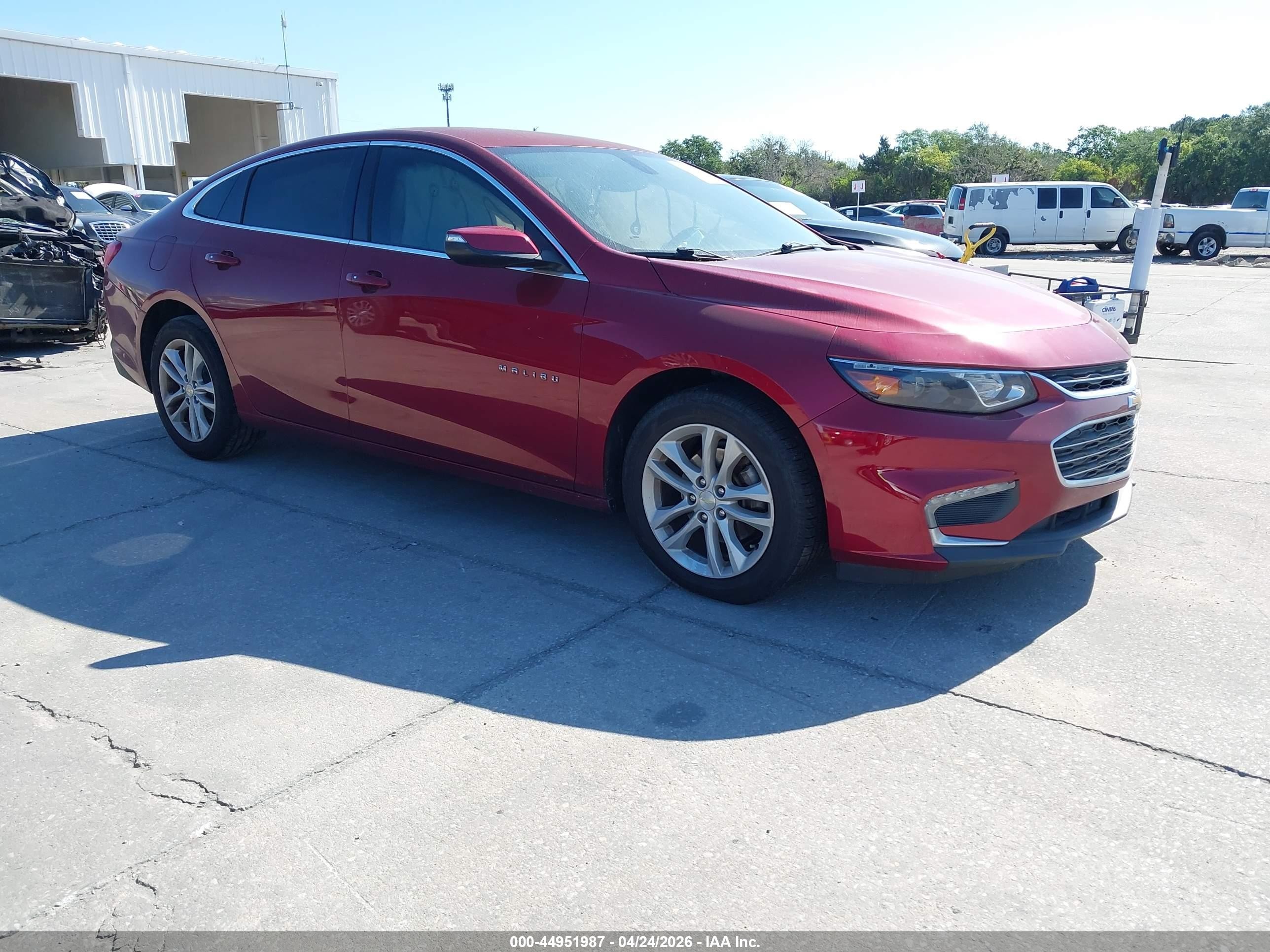 1G1ZD5ST8JF110236