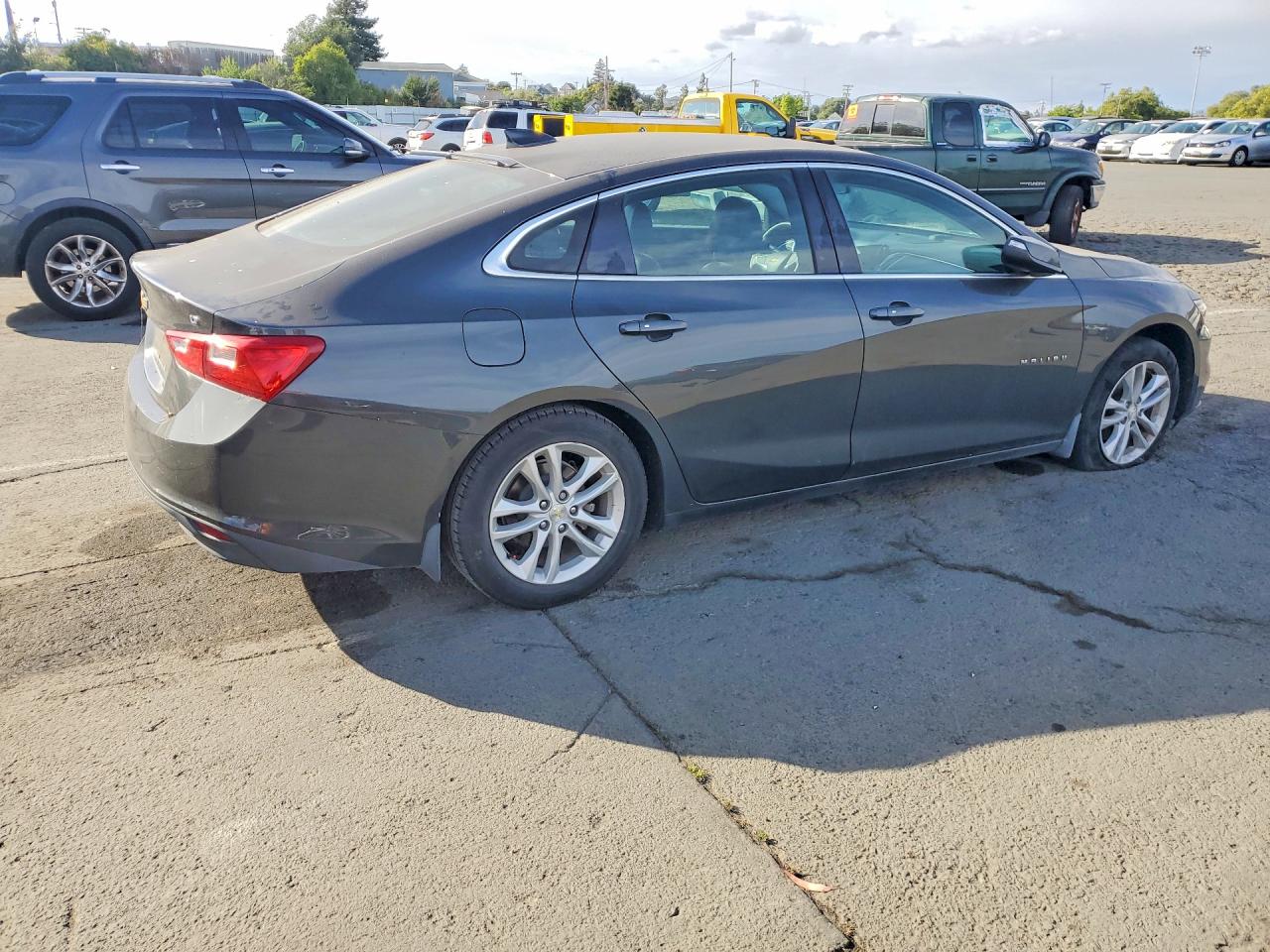 2018 Chevrolet Malibu Lt Gray vin: 1G1ZD5ST8JF128249