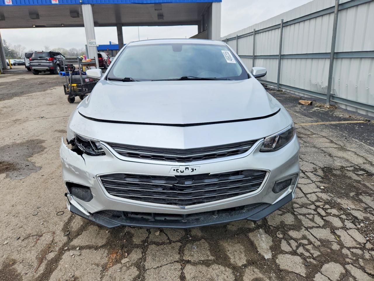 2018 Chevrolet Malibu Lt Silver vin: 1G1ZD5ST8JF210983