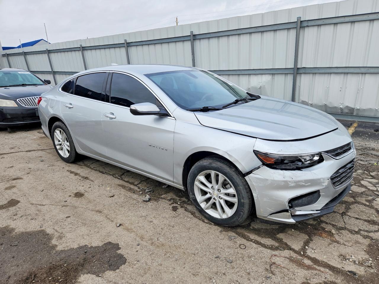 2018 Chevrolet Malibu Lt Silver vin: 1G1ZD5ST8JF210983