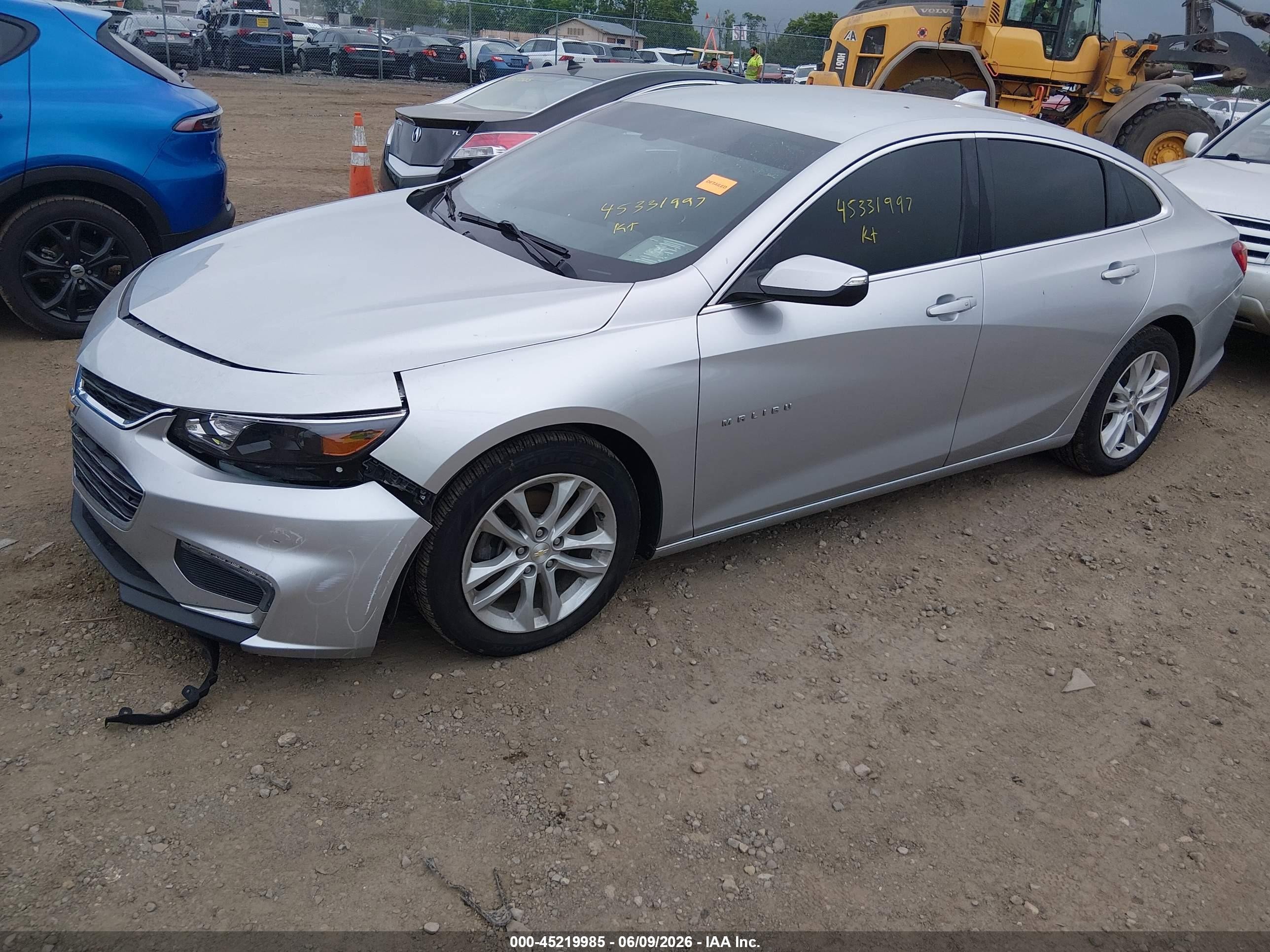 2018 Chevrolet Malibu Lt Silver vin: 1G1ZD5ST8JF265014