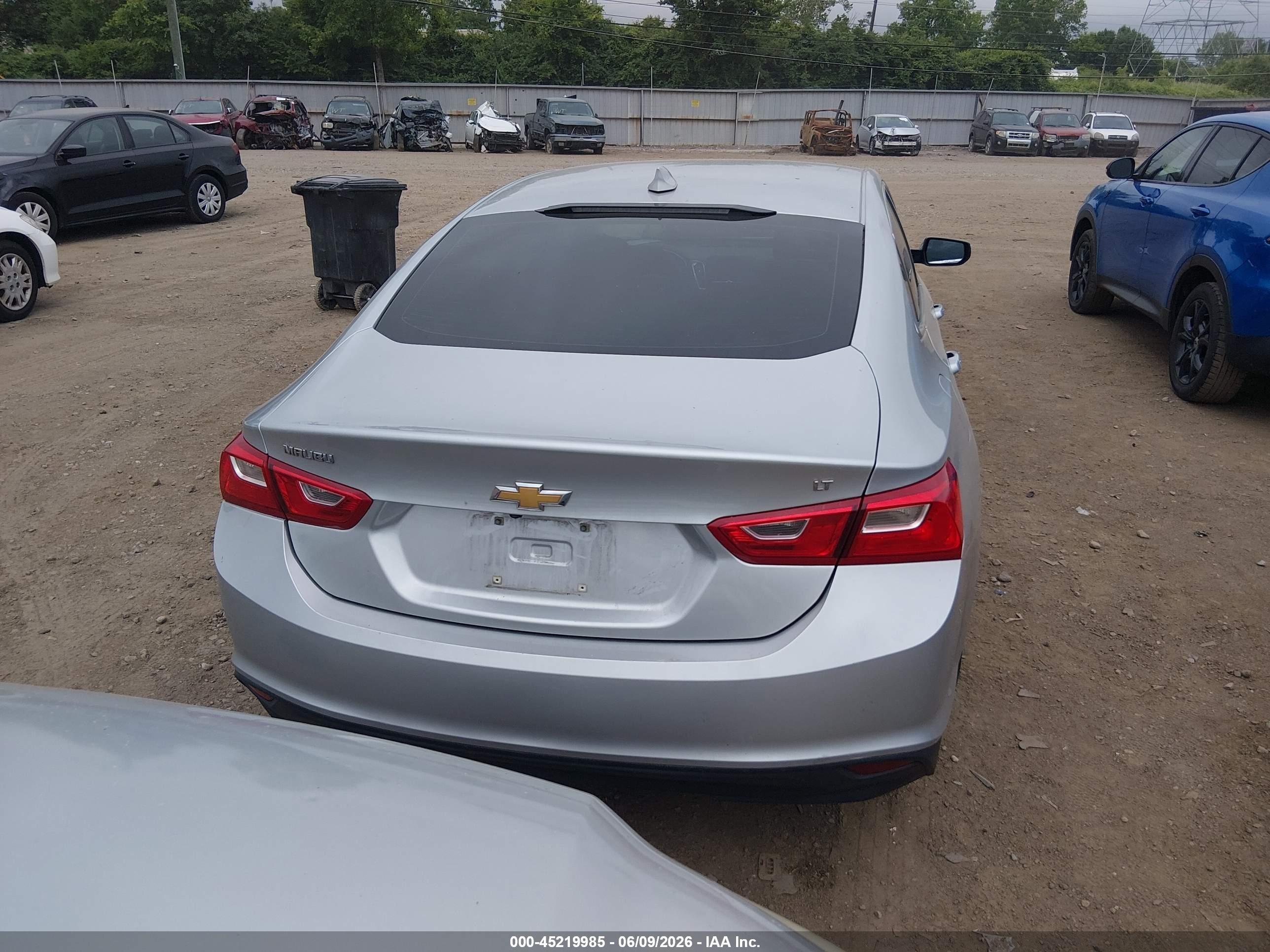 2018 Chevrolet Malibu Lt Silver vin: 1G1ZD5ST8JF265014