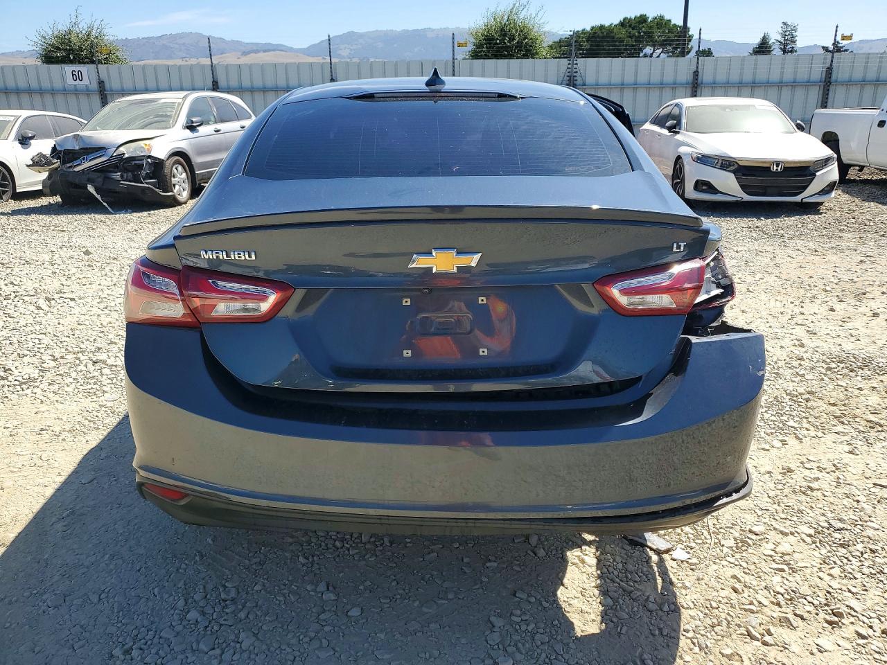 2020 Chevrolet Malibu Lt Серый vin: 1G1ZD5ST8LF006493