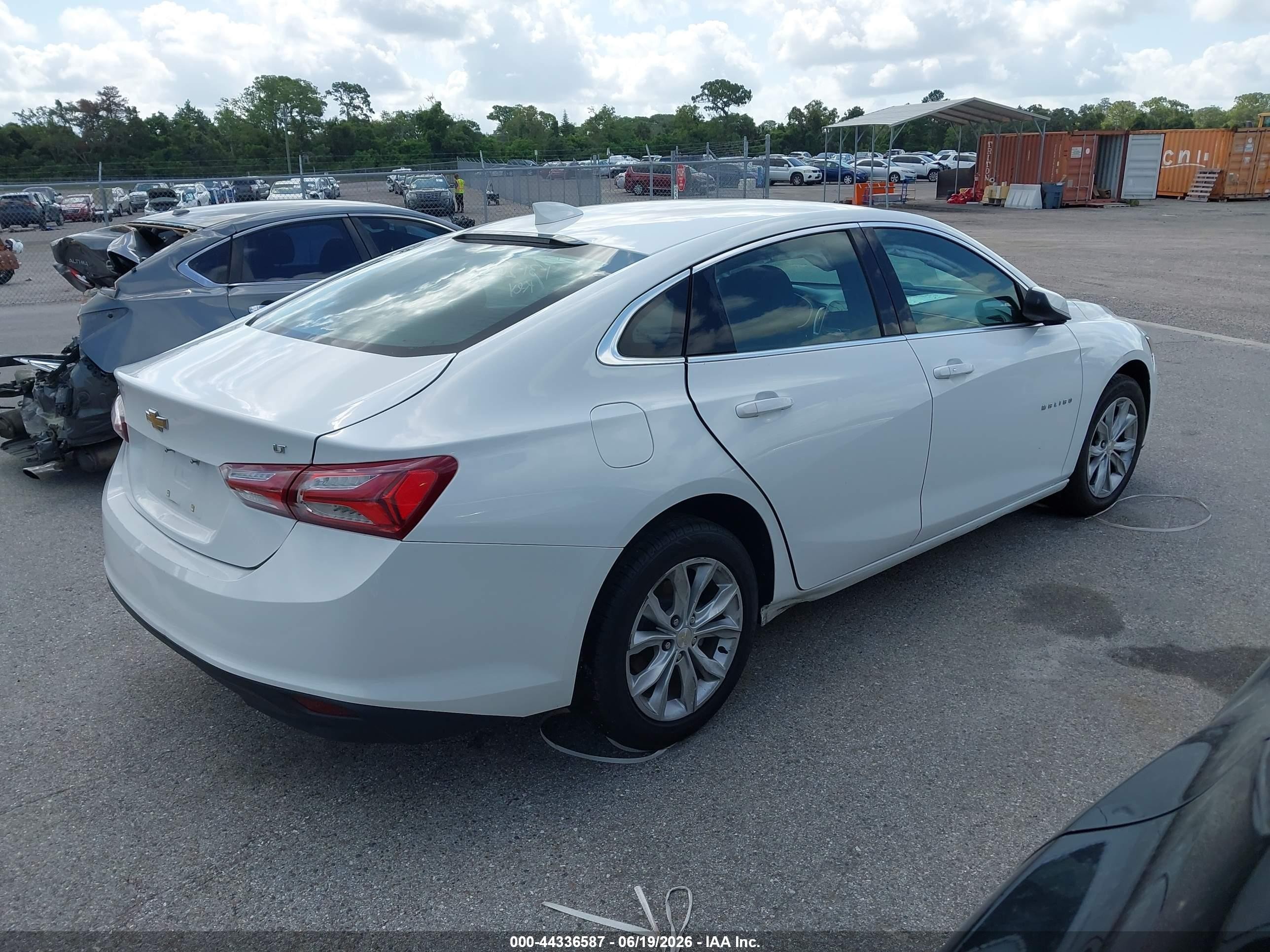 2022 Chevrolet Malibu Fwd Lt Белый vin: 1G1ZD5ST8NF116219