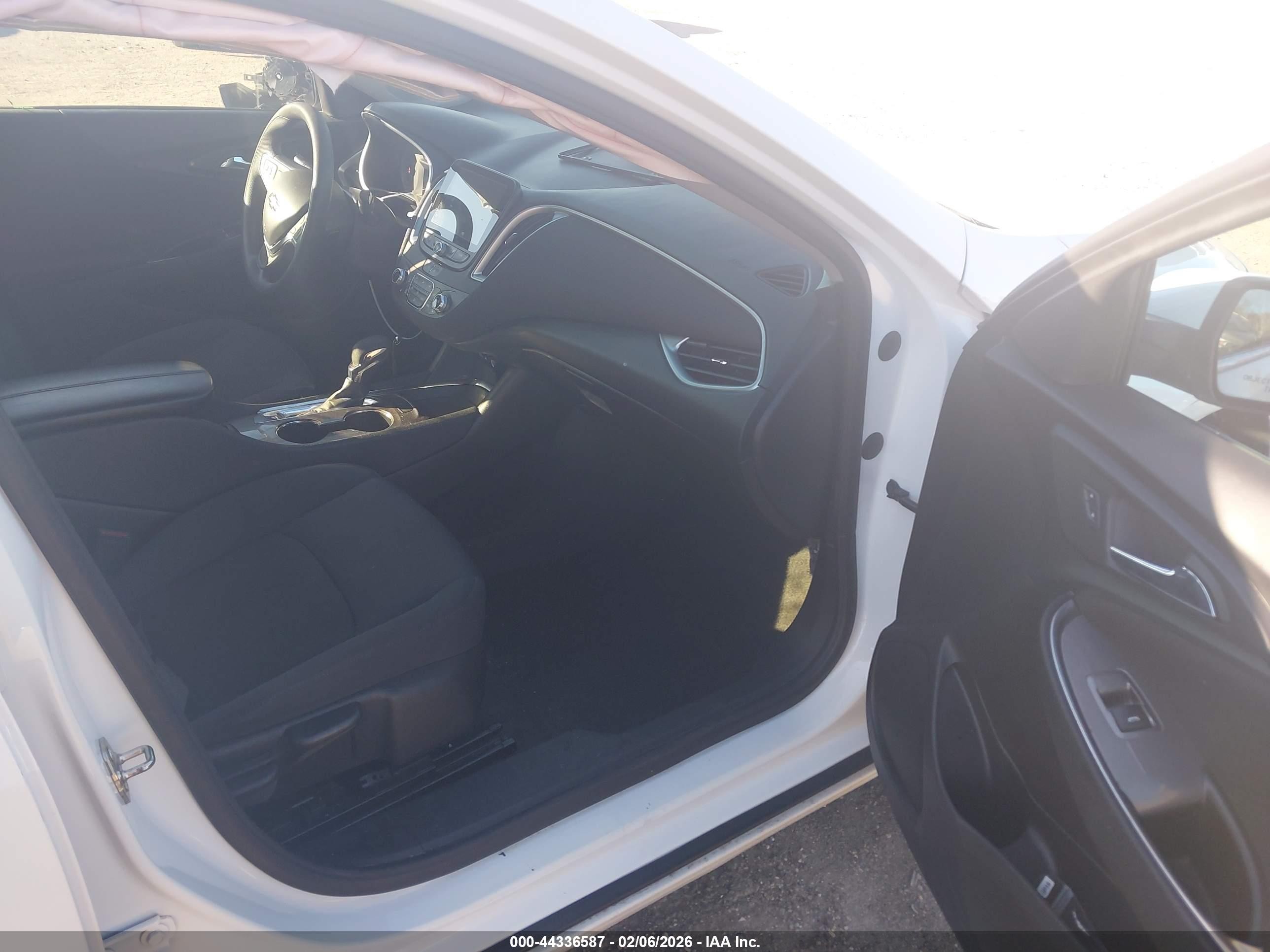 2022 Chevrolet Malibu Fwd Lt Белый vin: 1G1ZD5ST8NF116219