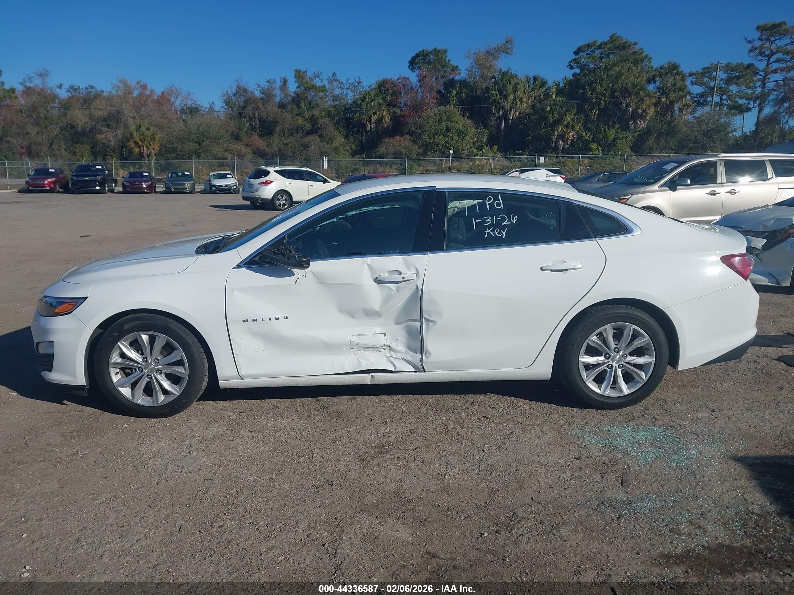 2022 Chevrolet Malibu Fwd Lt Белый vin: 1G1ZD5ST8NF116219