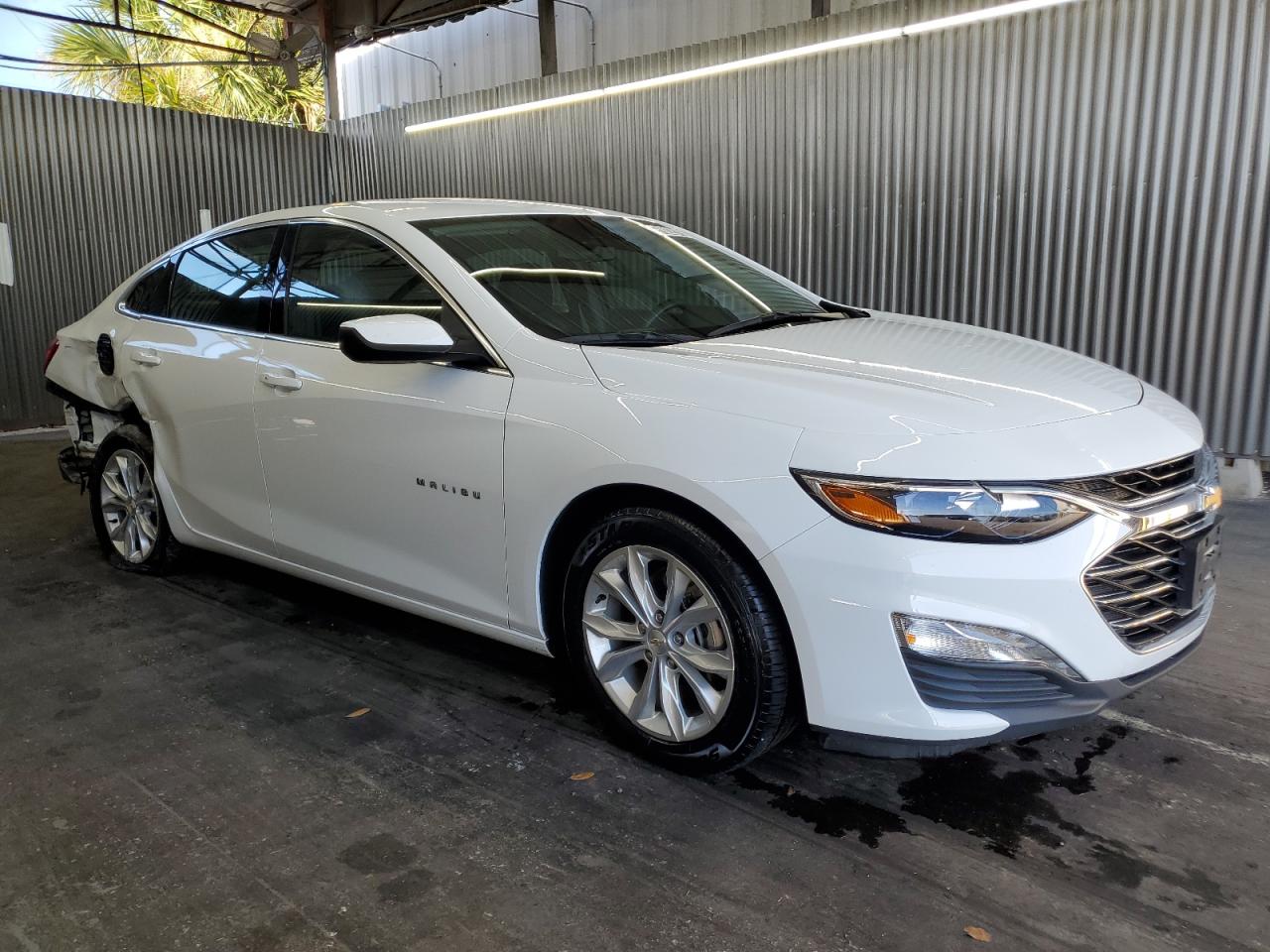 2024 Chevrolet Malibu Lt   White vin: 1G1ZD5ST8RF139330
